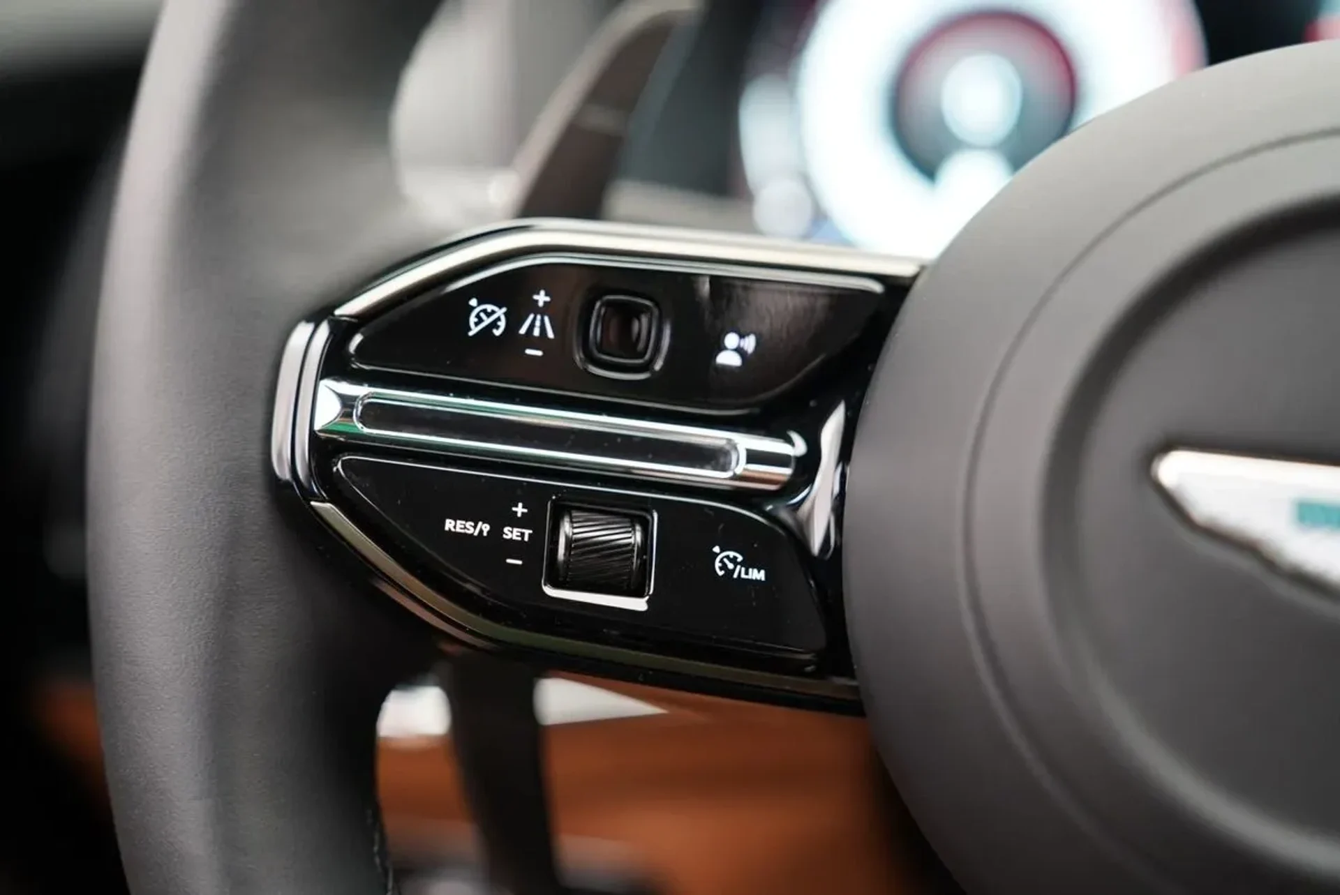 mph079_570652292_lpyg0iriyrf75mq4tp4do2zfe59v_071f015a0e