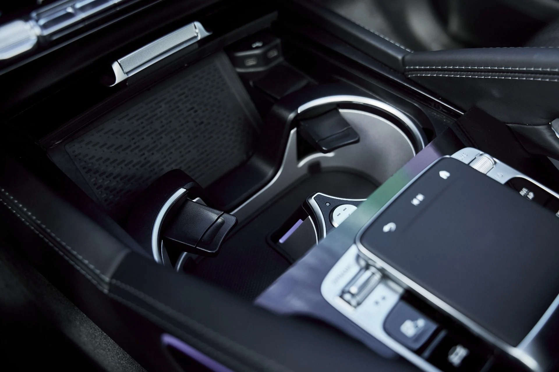 mph079_672638161_Used_2024_Mercedes_Benz_GLS_Maybach_GLS_600_1773530647_da531b04db