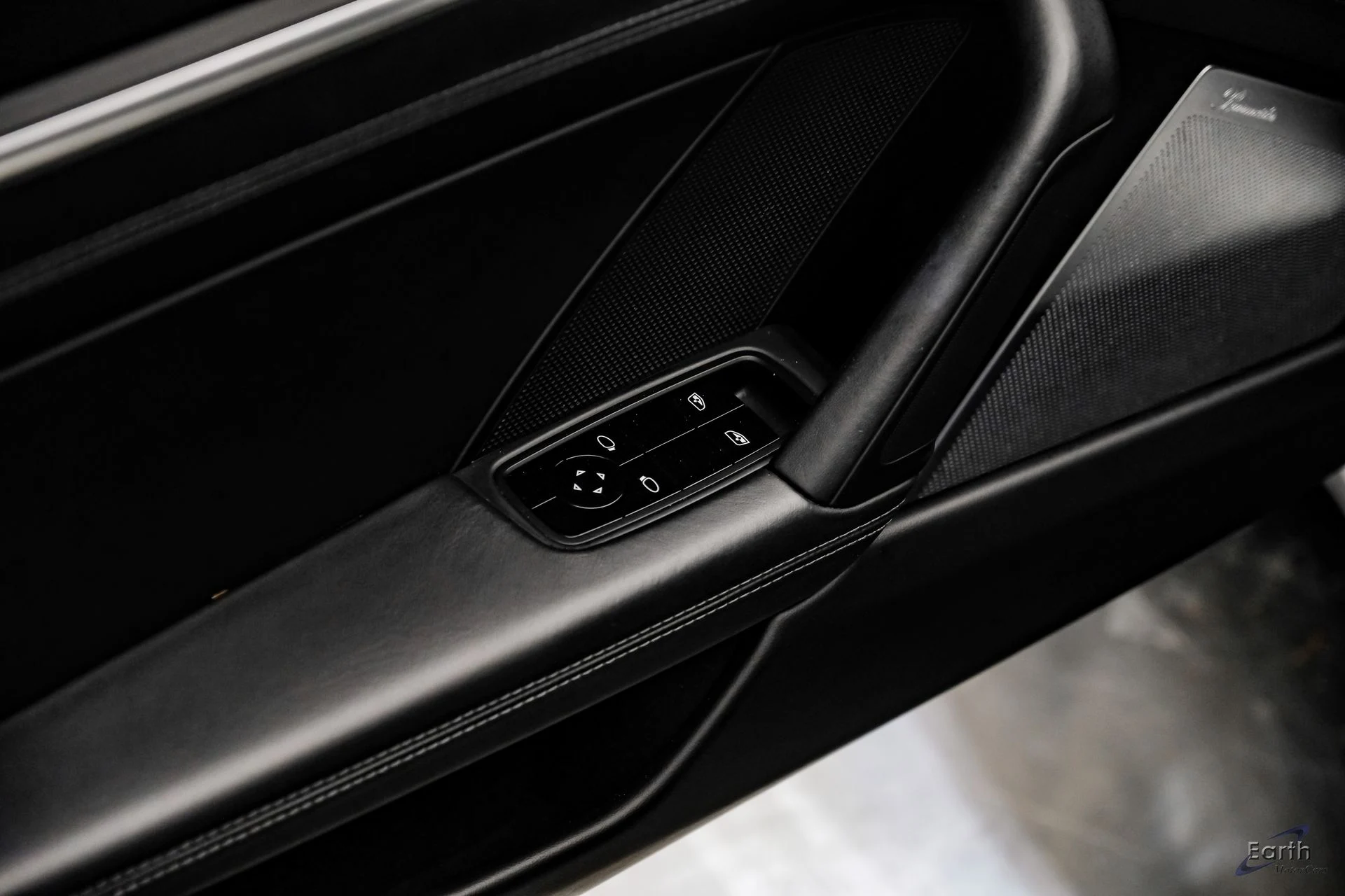 mph079_719638039_27401438d7192a79cefafd64ff176175x_69298883c8