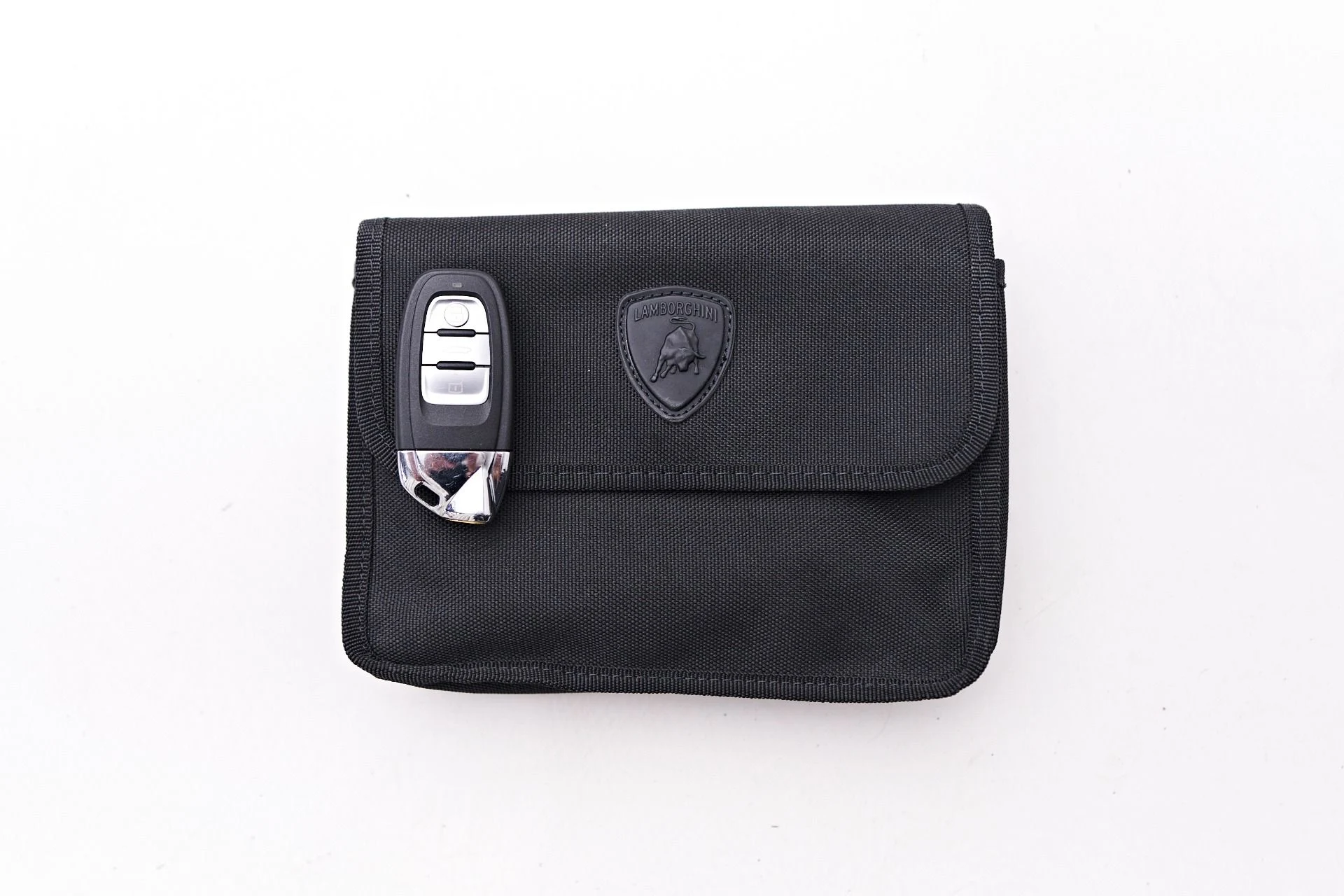mph079_844571520_Used_2020_Lamborghini_Huracan_EVO_Base_1755655987_f8e987c973