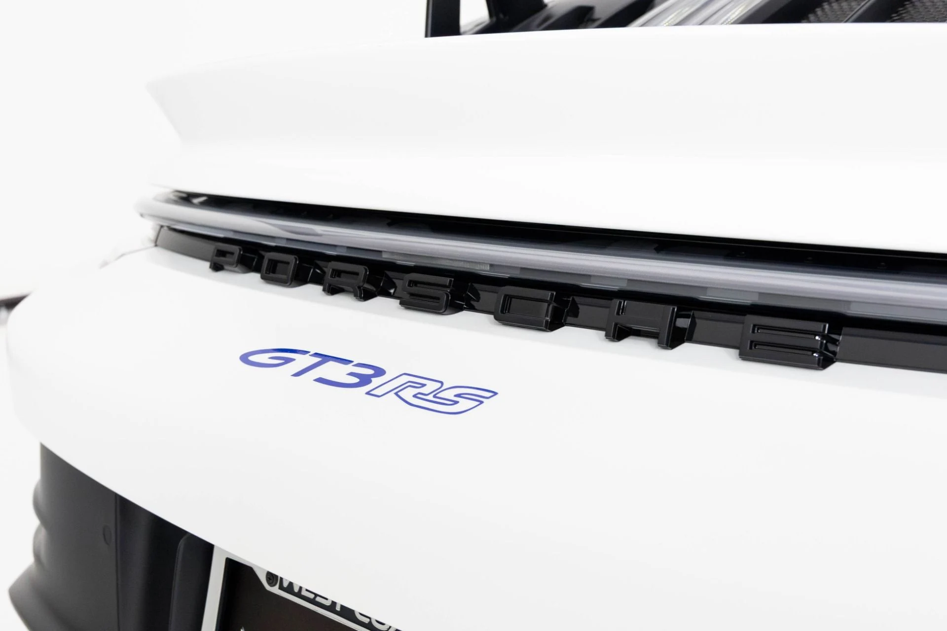 mph079_853512820_Used_2024_Porsche_911_GT_3_RS_1763426516_8aad943dbf