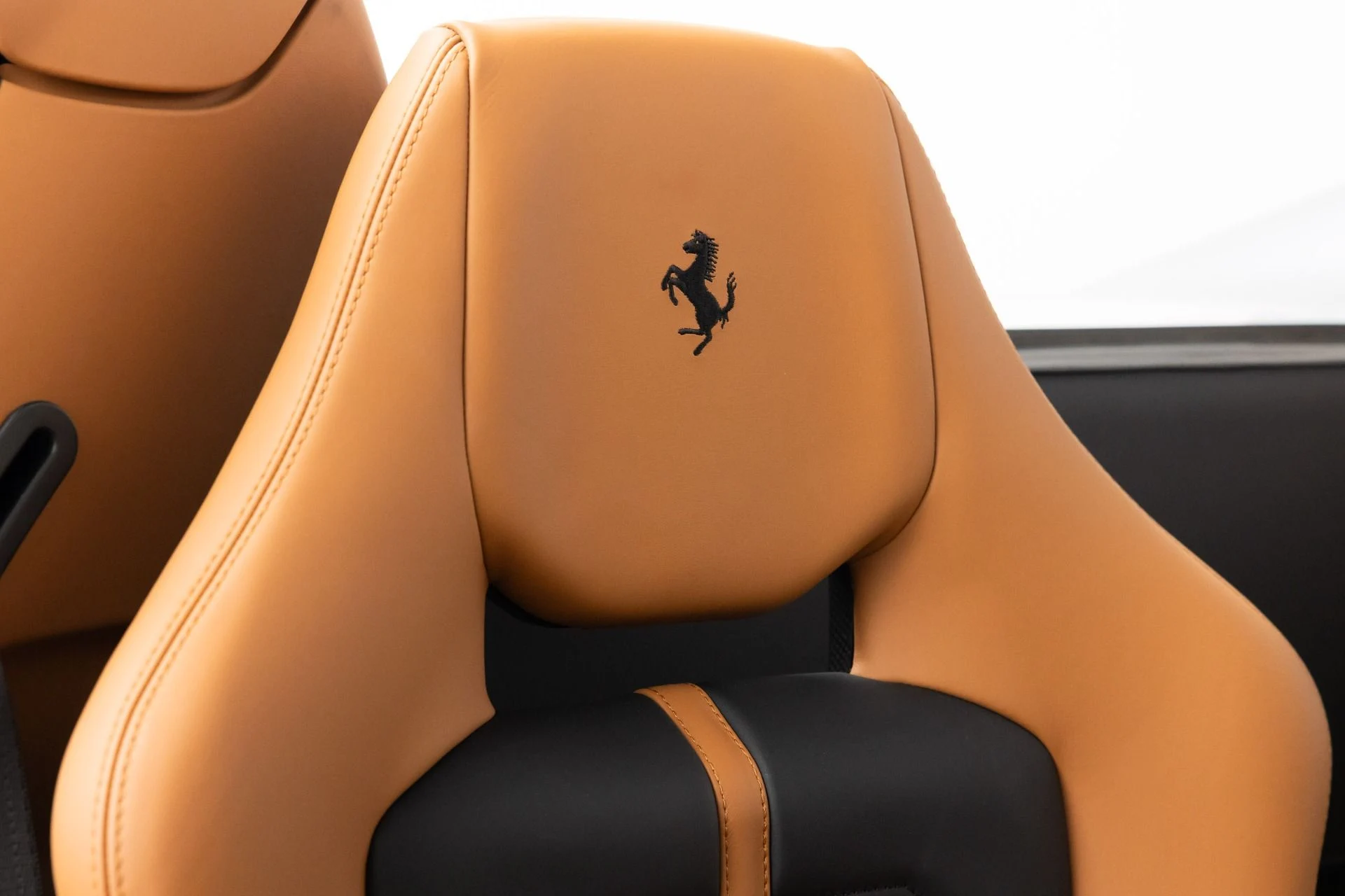 mph080_1066555229_Used_2017_Ferrari_488_Spider_1784830222_2a62691e3d