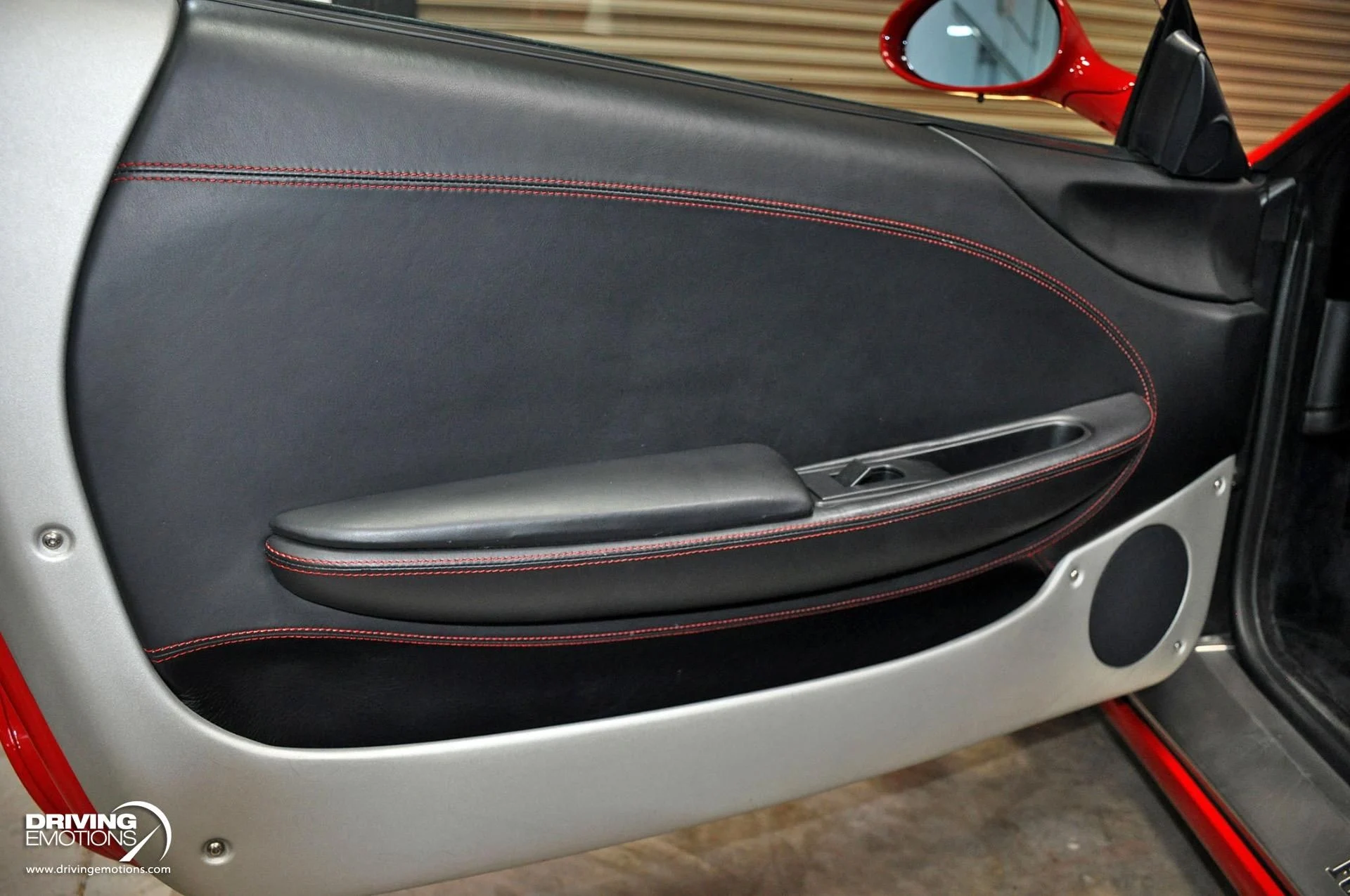 mph080_1078544749_824_p81_l_a2025217f0