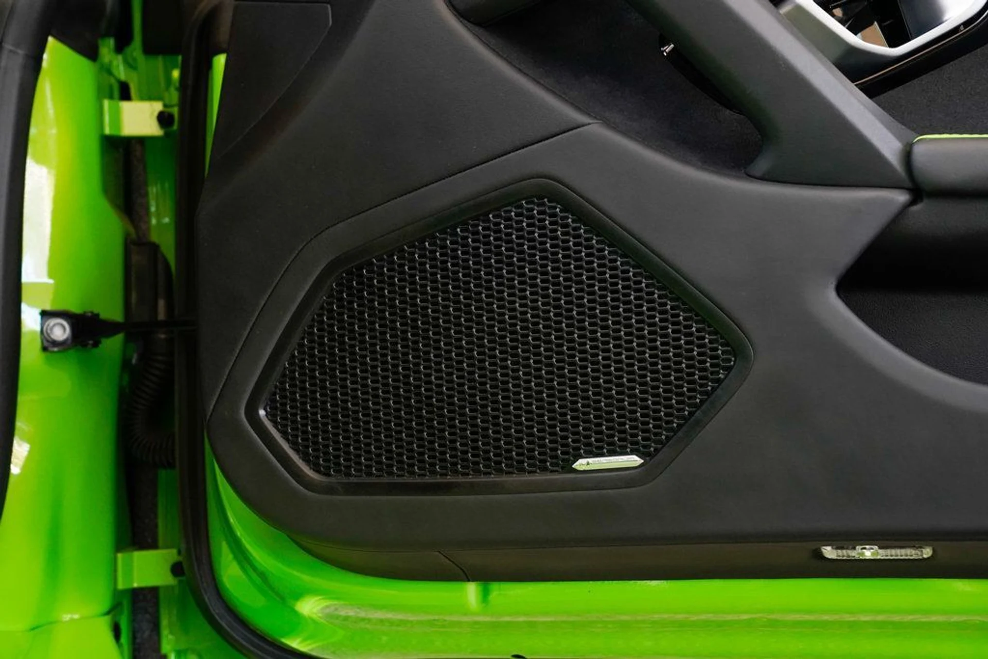 mph080_1156391451_used_2020_lamborghini_huracan_evo_coupeawd_14354_22890839_81_1024_2a78ecfa06