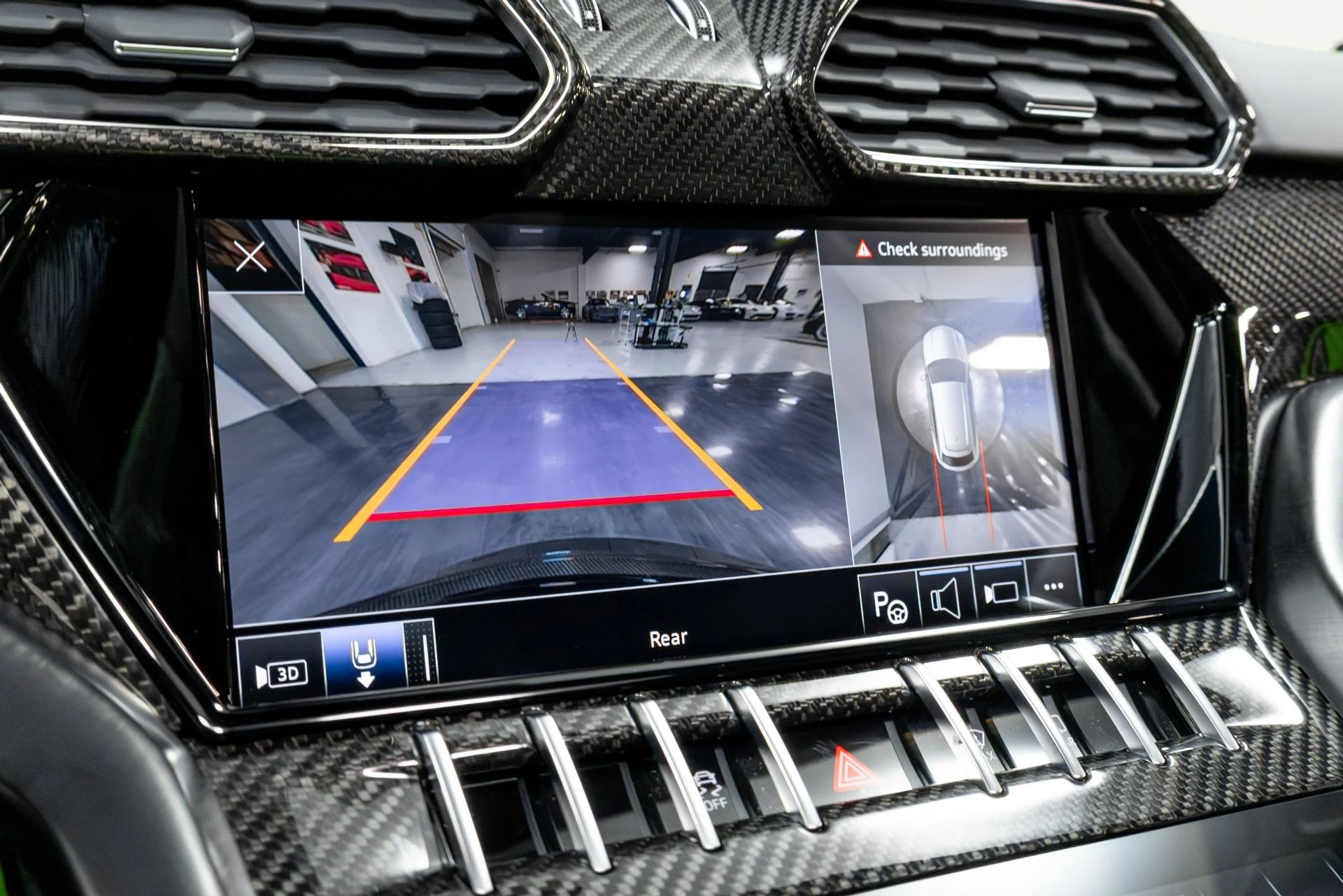 mph080_1349428725_Used_2022_Lamborghini_Urus_1771543126_5fc1ee2883