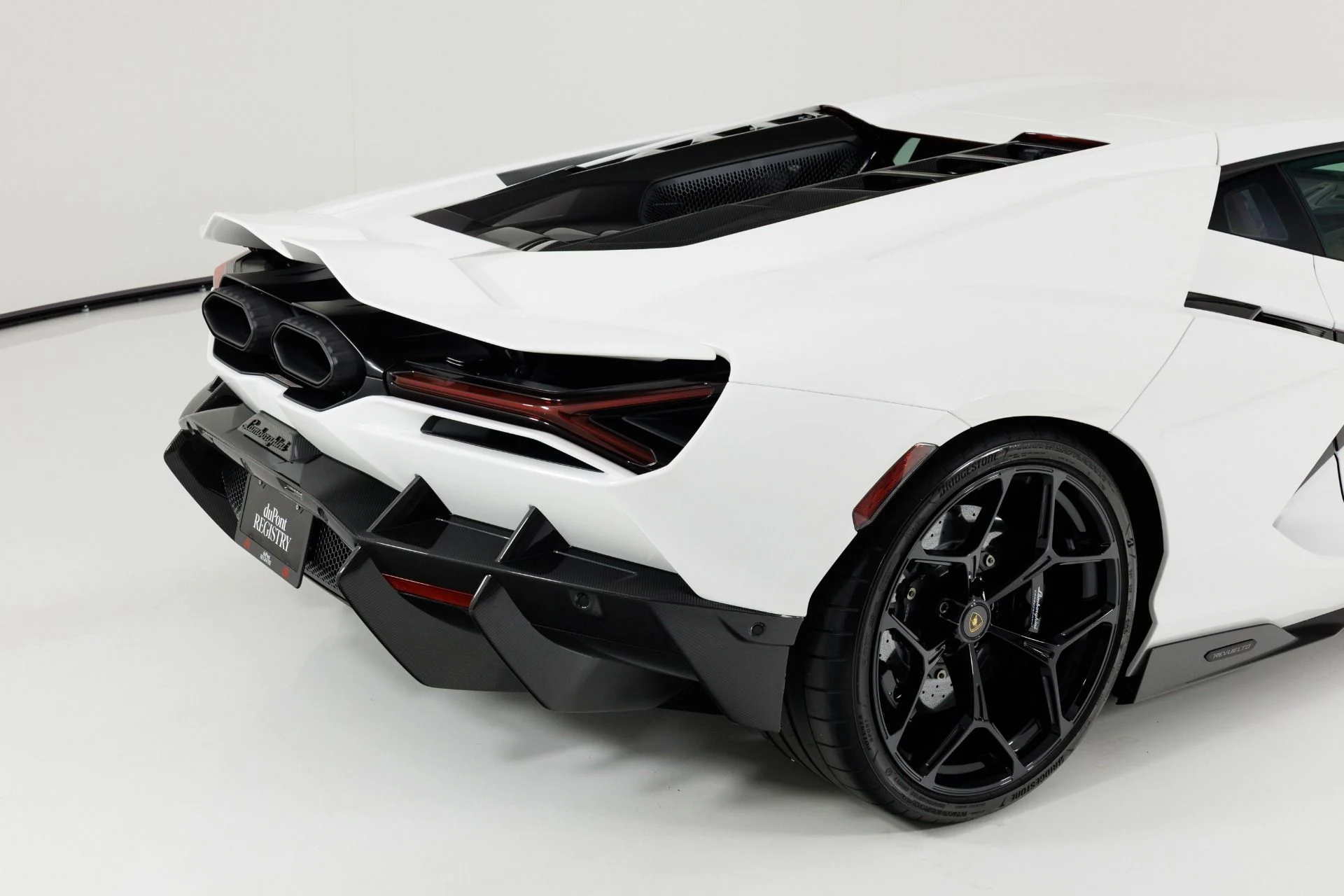 mph080_1372415433_Used_2024_Lamborghini_Revuelto_1786042600_58cdca10f8