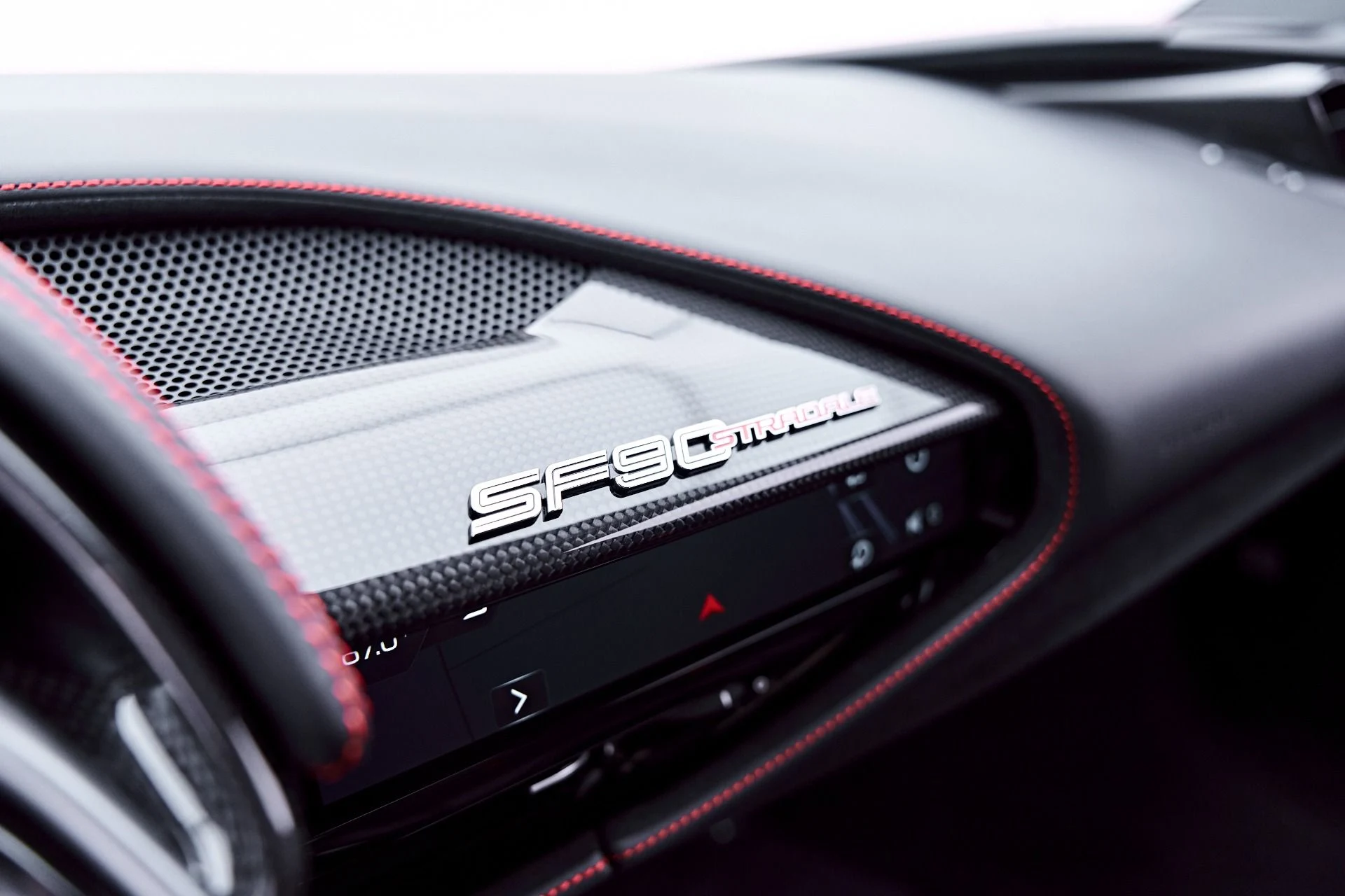 mph080_1543781469_Used_2021_Ferrari_SF_90_Stradale_Base_1782197755_2a3deb534b