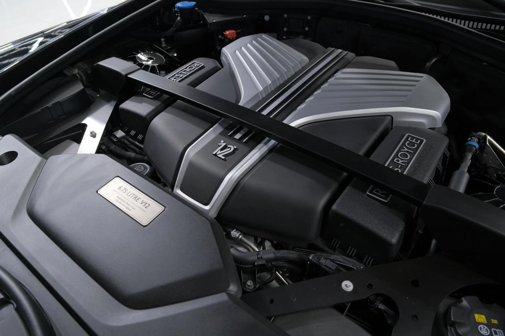 mph080_1800722916_8b603bd232347e648a931773c360febf_5453b8c027