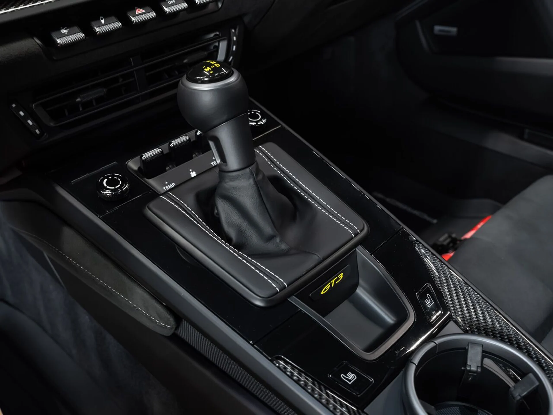 mph080_1820897642_porsche_911_2022_d82b2fdafc