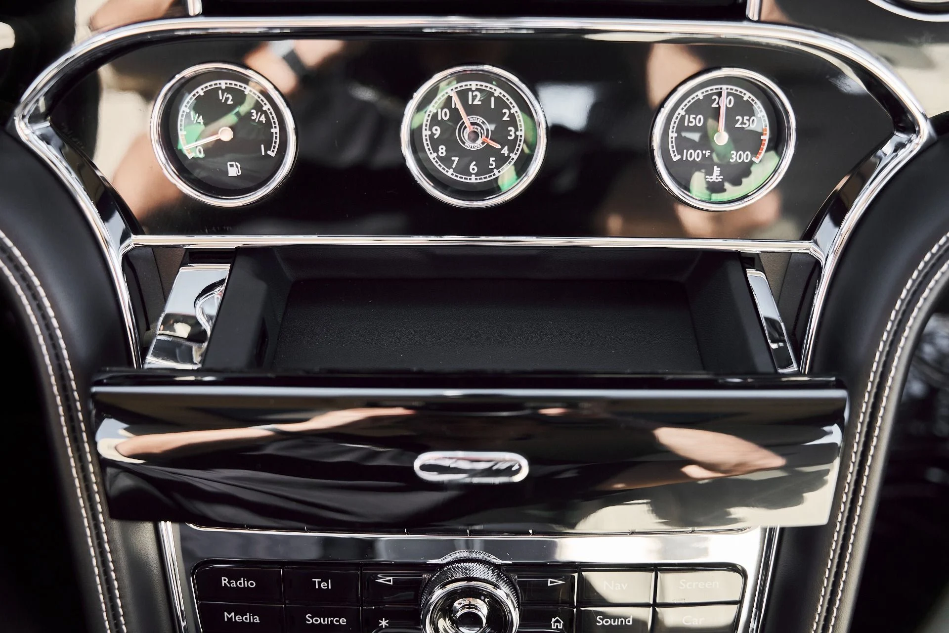 mph080_1861903851_Used_2019_Bentley_Mulsanne_Base_1773861483_ac087410cf