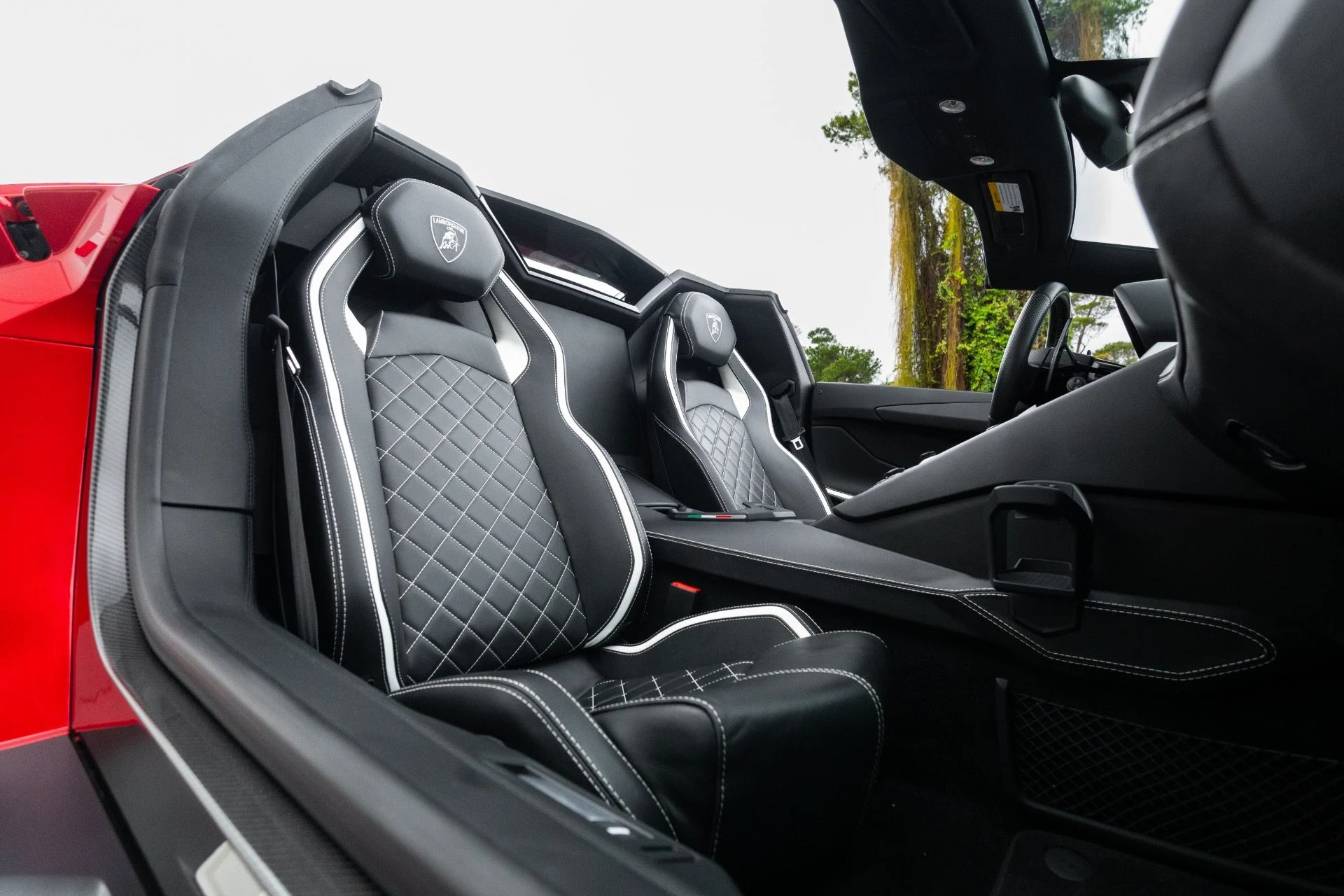 mph080_1904140490_Used_2018_Lamborghini_Aventador_Roadster_LP_740_4_S_1770343037_23842a9ebc