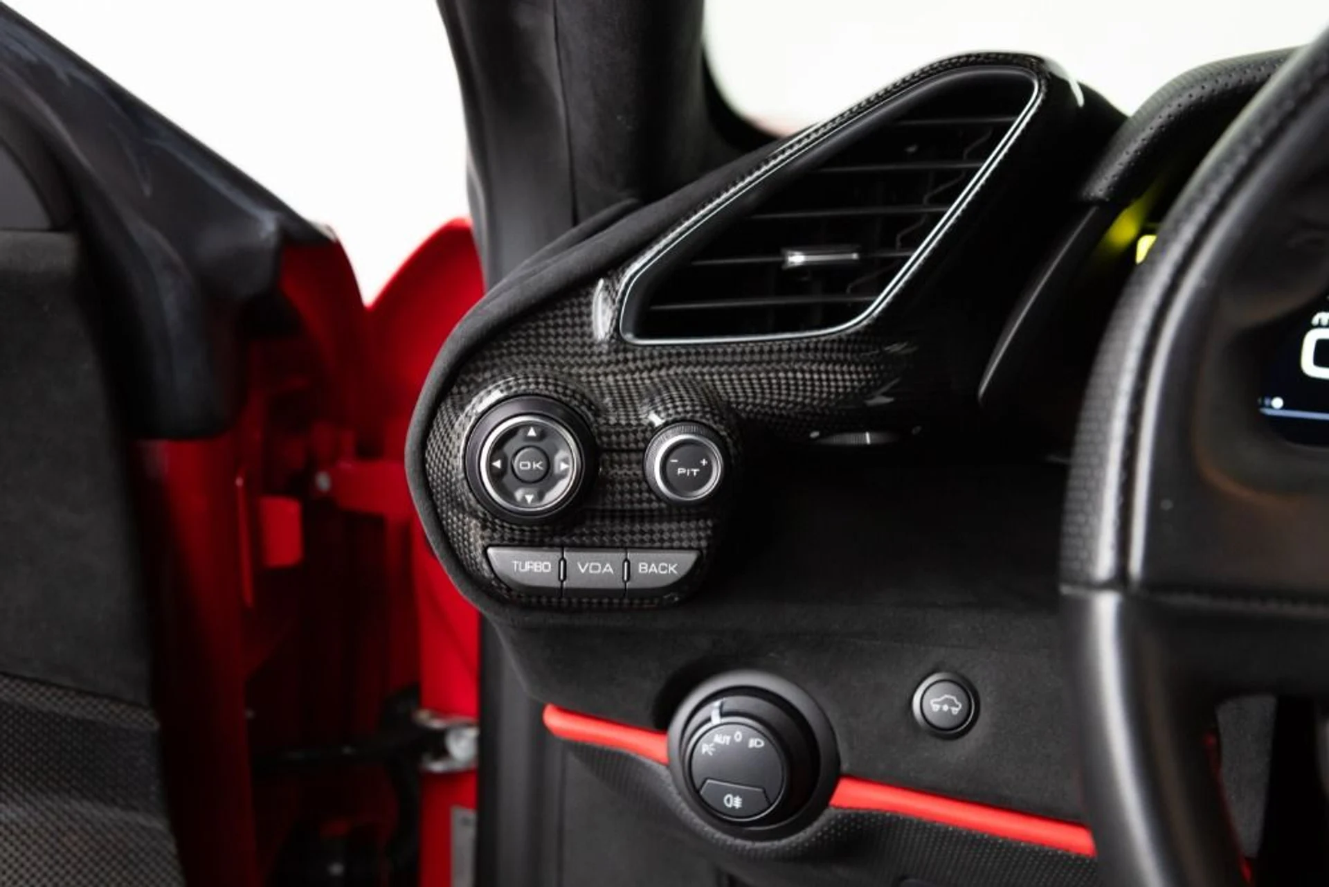 mph080_2151830764_Used_2020_Ferrari_488_Pista_2f8528113c