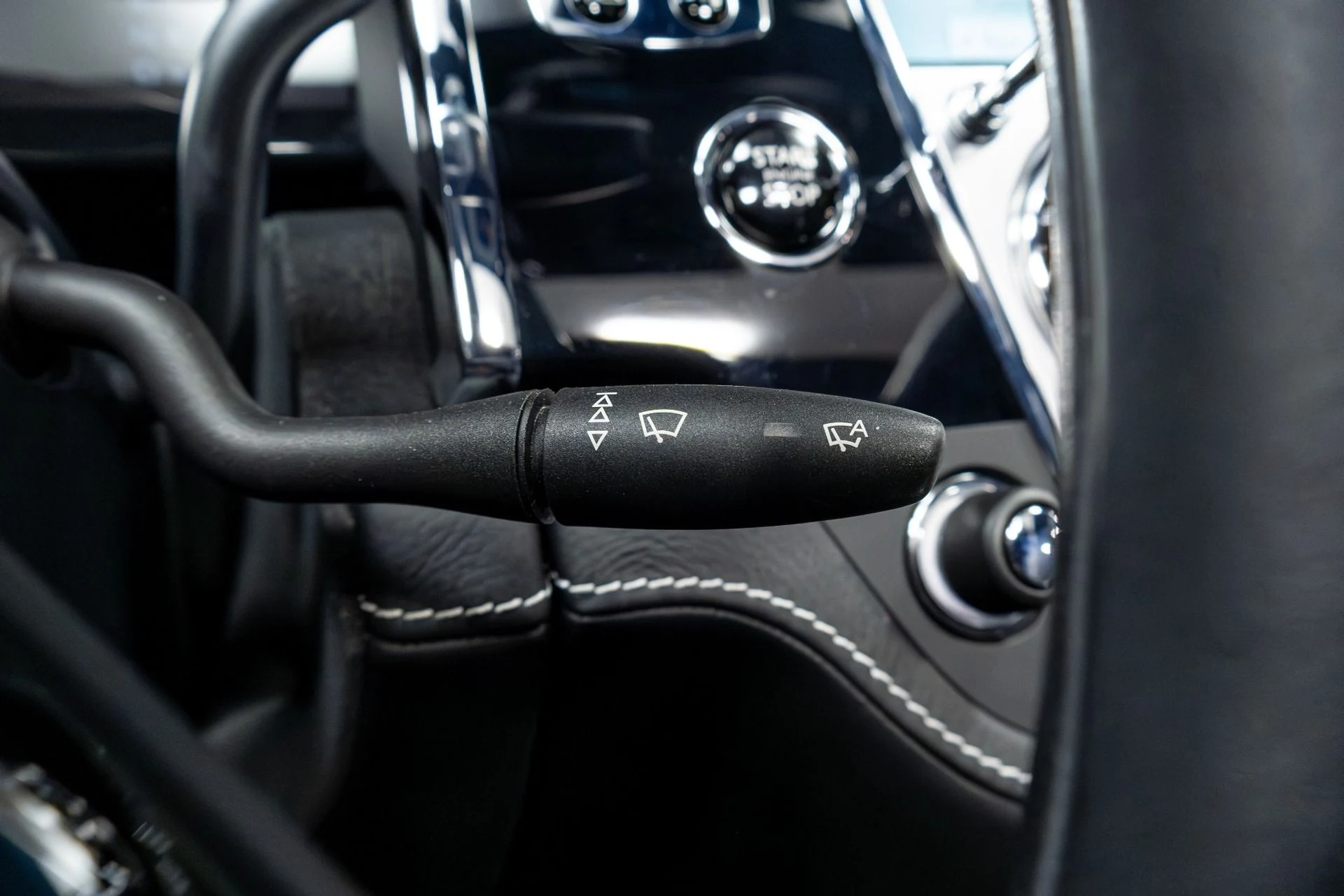 mph080_2273593036_Used_2016_Rolls_Royce_Ghost_1775019332_de73c0b6d9