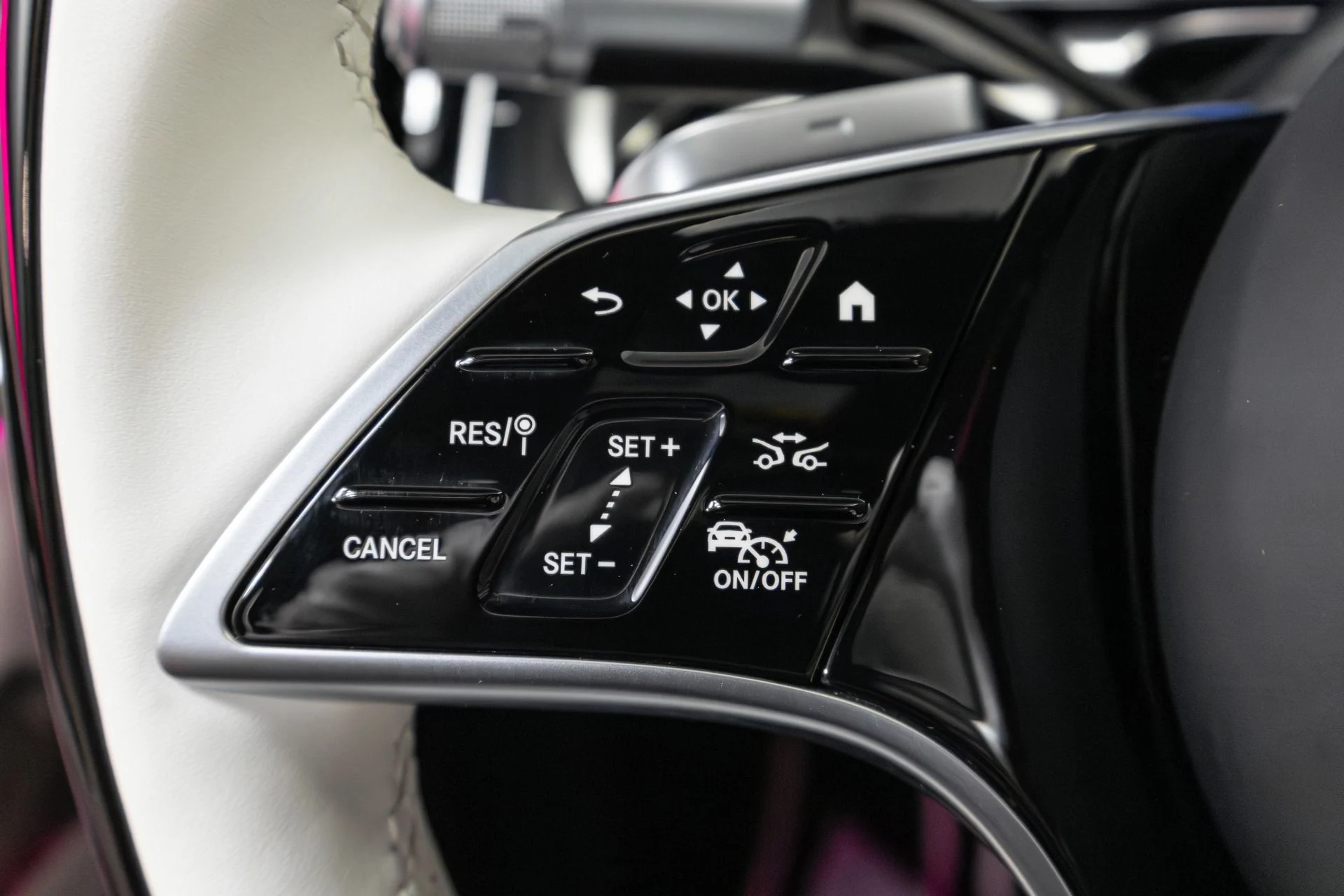 mph080_232250512_Used_2024_Mercedes_Benz_S_Class_Maybach_S_680_4_MATIC_1766187081_732daf592b