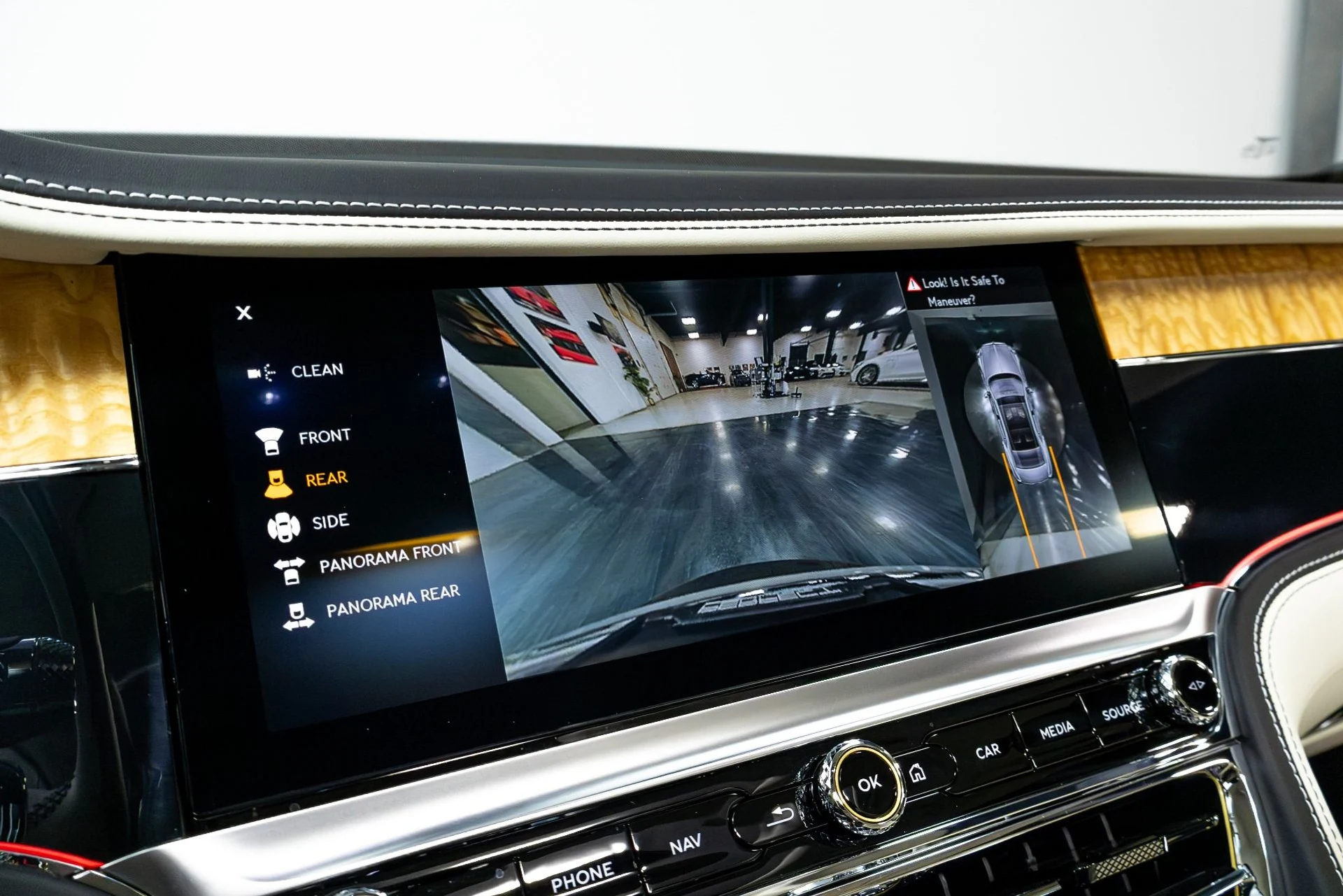 mph080_2358925391_Used_2021_Bentley_Flying_Spur_W12_1772666284_ec1546fed0