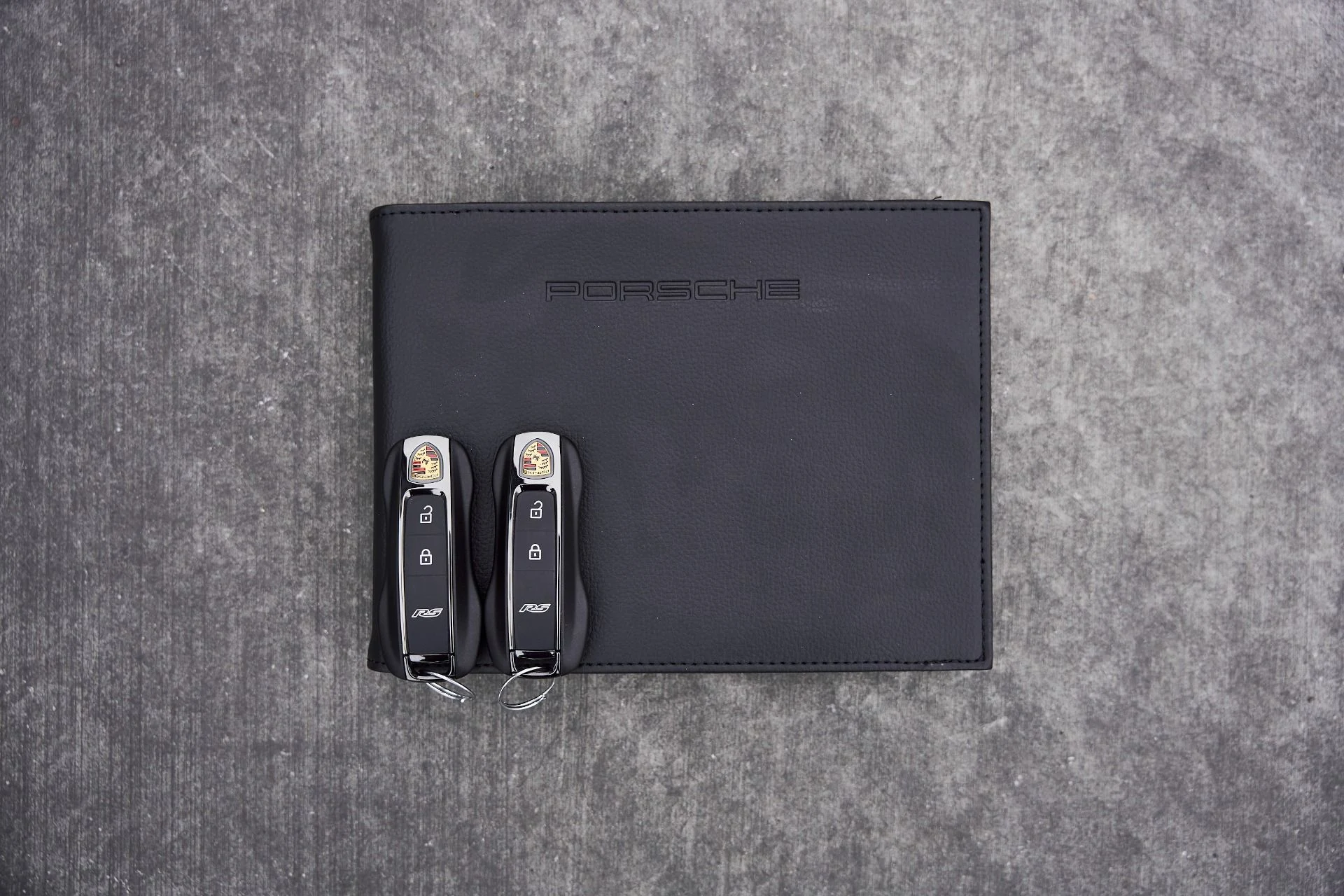 mph080_2363357912_Used_2024_Porsche_911_GT_3_RS_1767150623_80bf38ddac