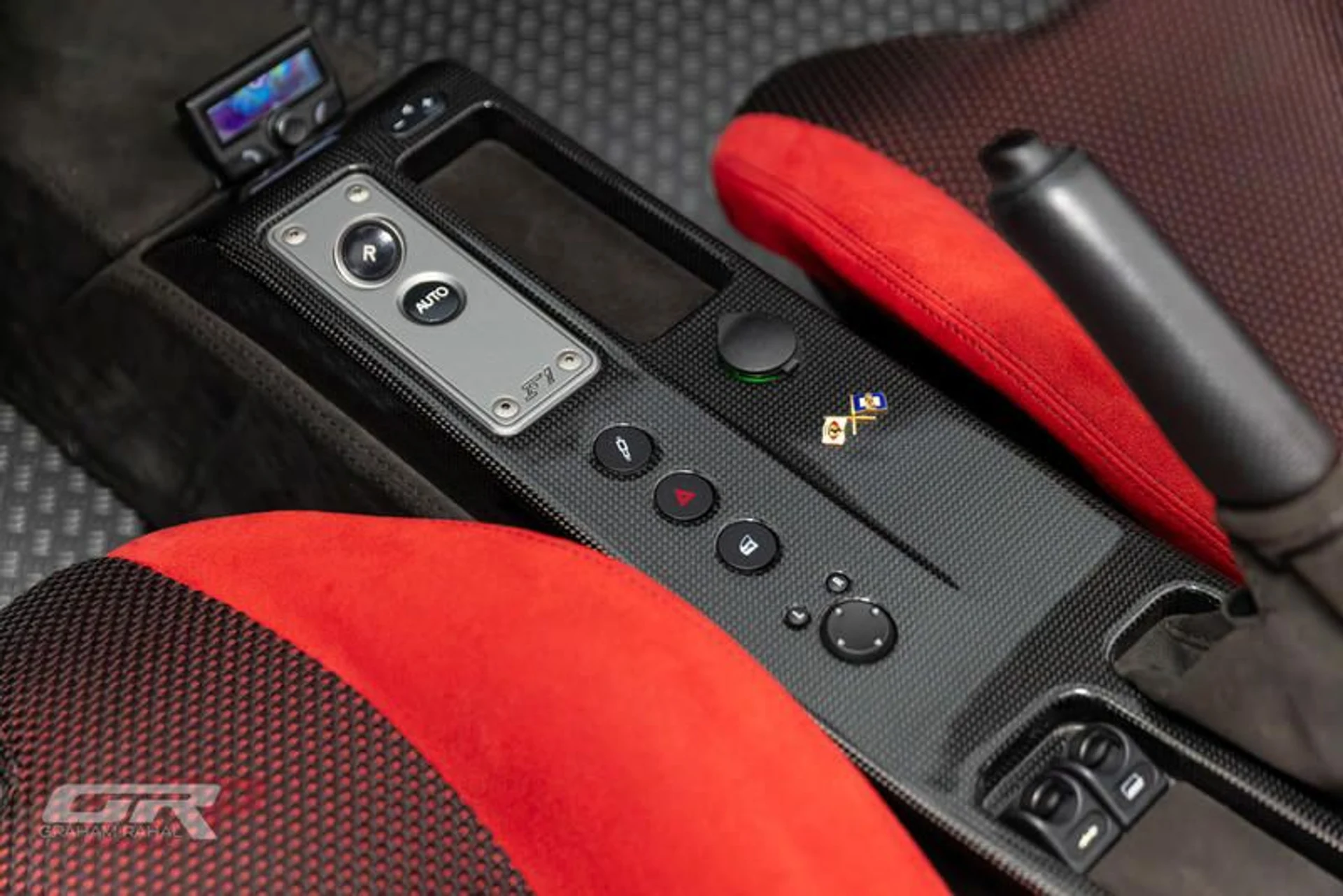 mph080_2376917911_D771_CA_2_F_861_B_466_D_A9_EB_0642131_F0_E9_E_884dbf81cd