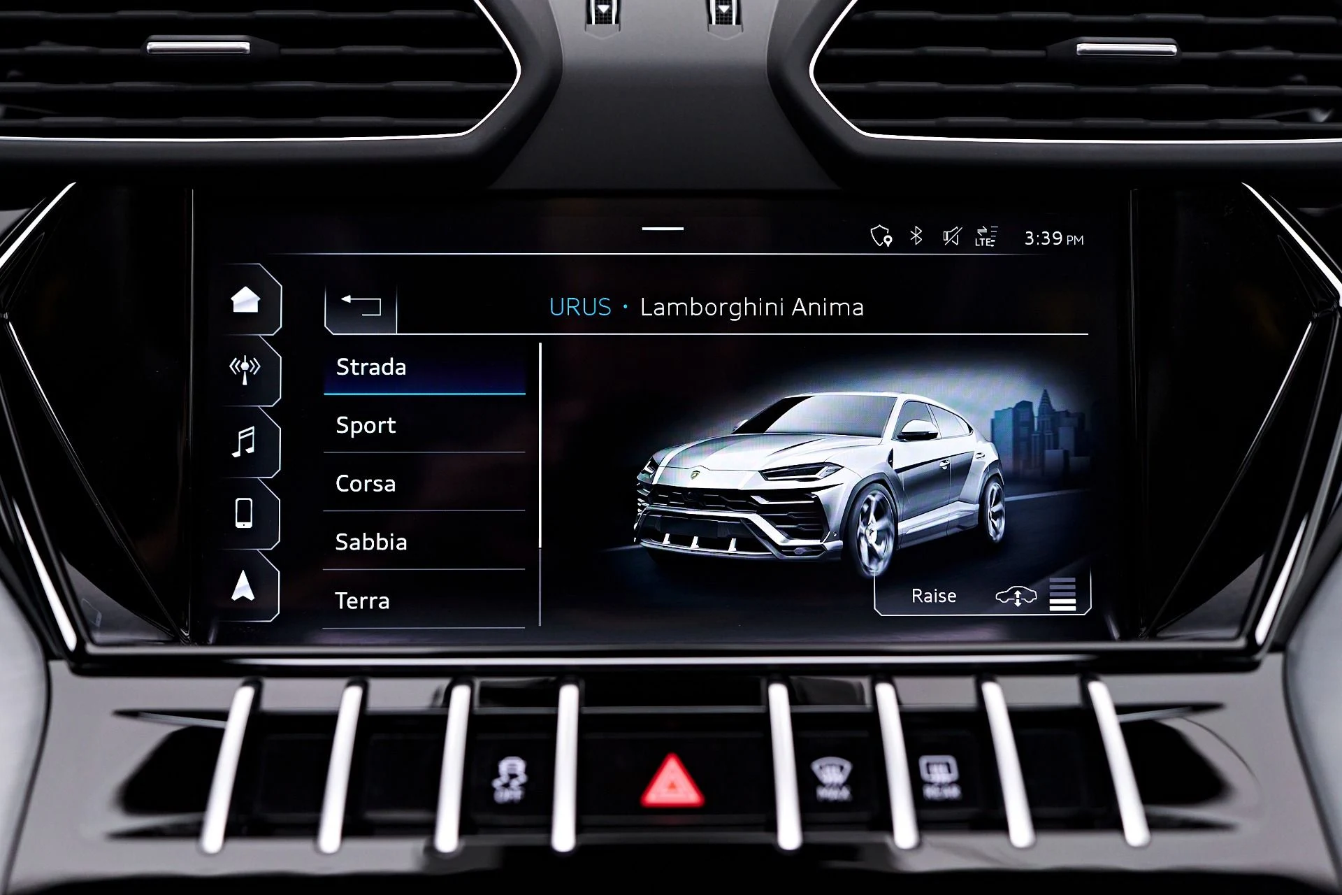 mph080_2393394447_Used_2021_Lamborghini_Urus_Base_1758751800_884bc365fa