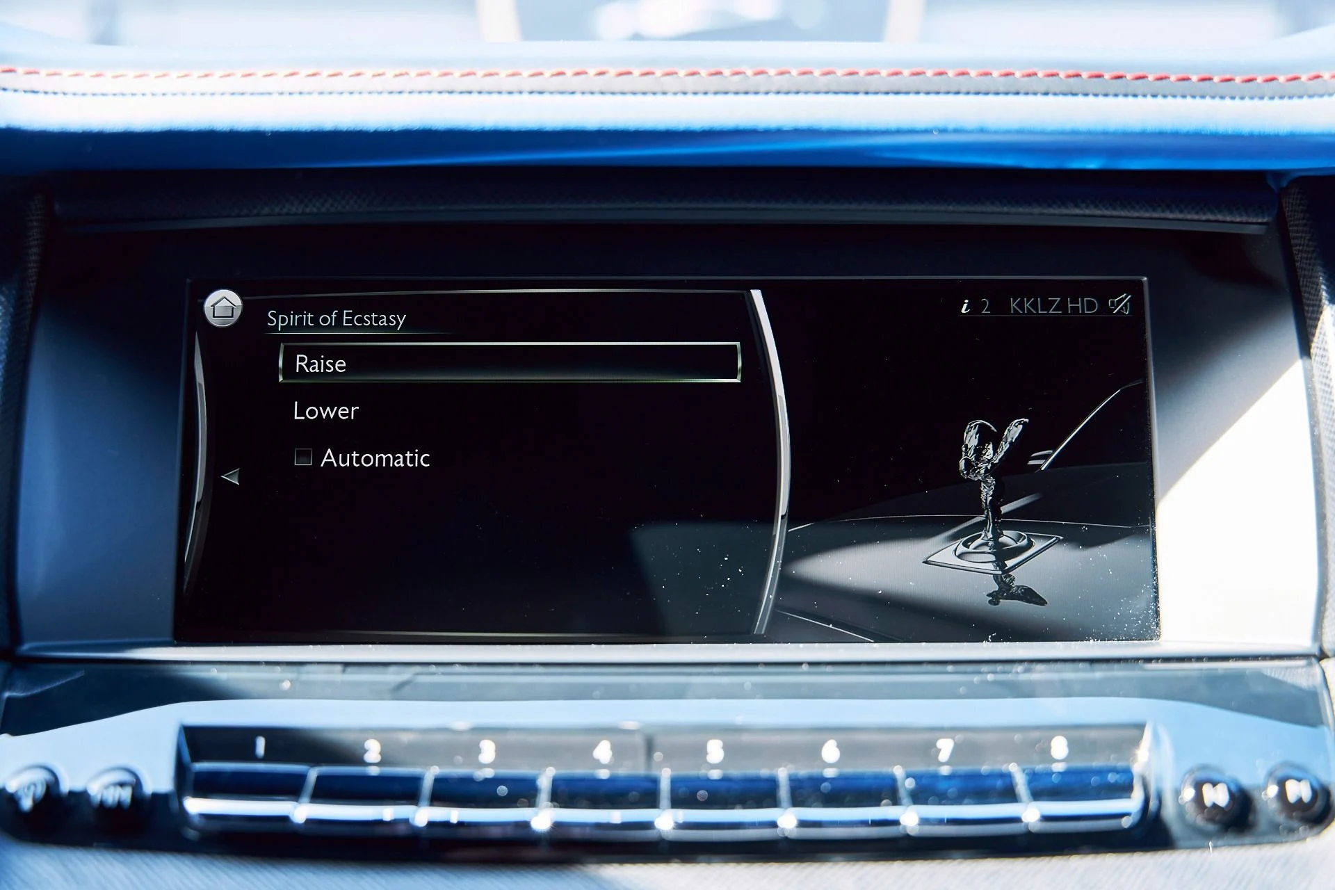 mph080_2416342736_Used_2021_Rolls_Royce_Cullinan_Base_1770692316_5e8252cfd7