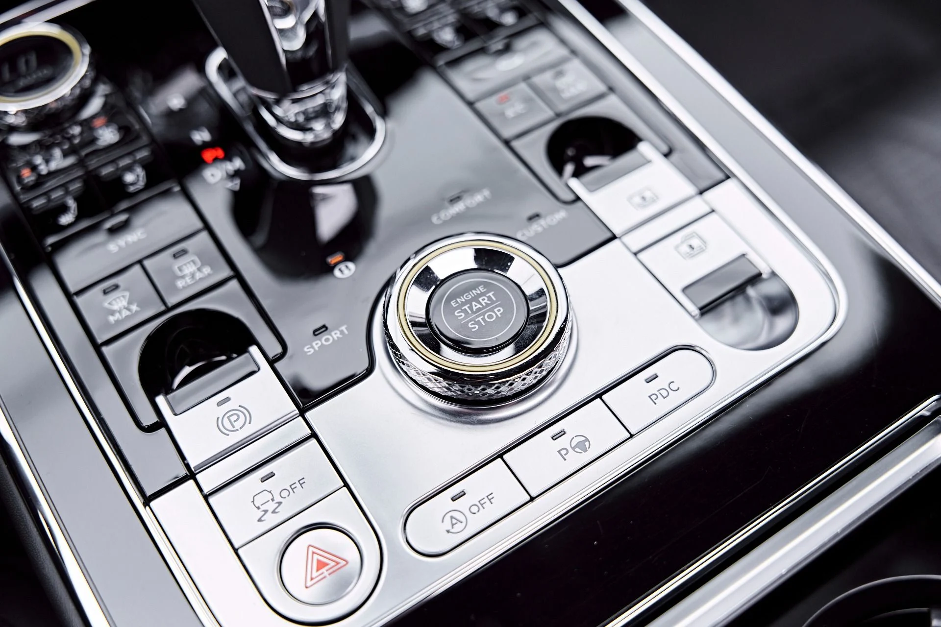 mph080_2509676736_Used_2022_Bentley_Flying_Spur_V8_1786412591_990c4bfffb