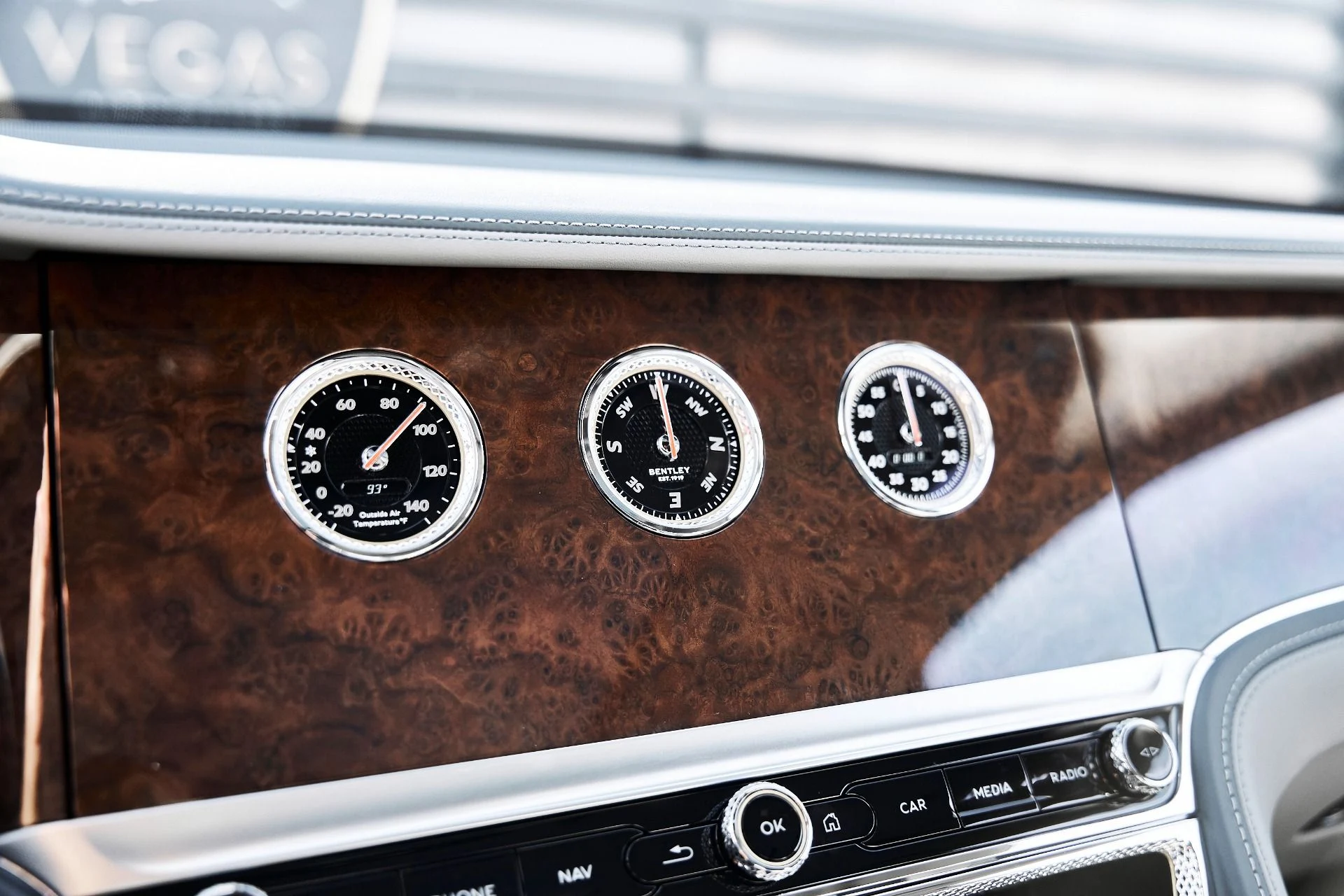 mph080_257578481_Used_2026_Bentley_Flying_Spur_V8_1775613387_dc8f6d1f8e