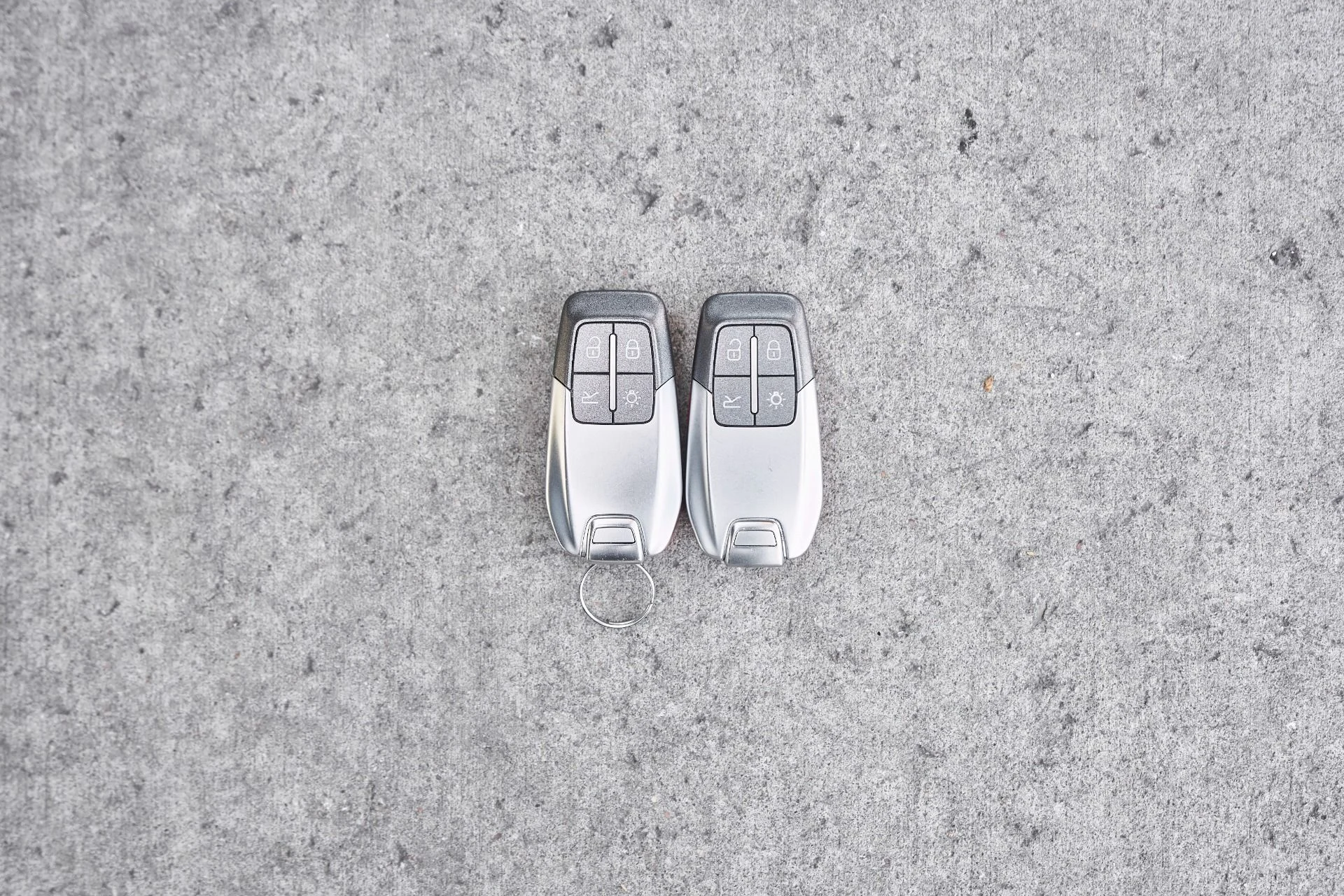 mph080_2603322654_Used_2018_Ferrari_GTC_4_Lusso_V12_1764210282_ac358063d2