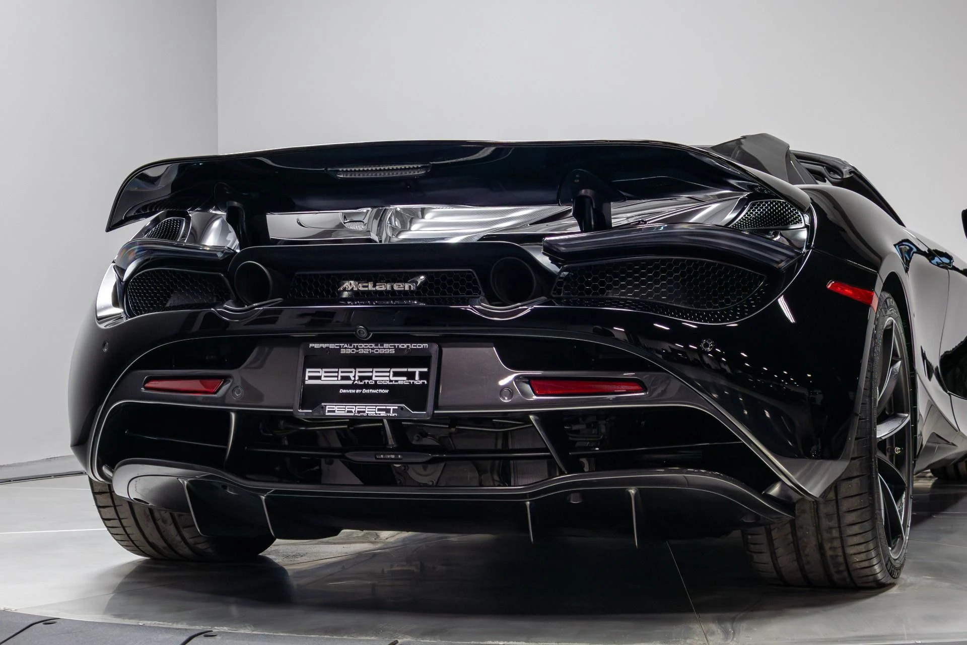 mph080_2609910423_Used_2019_Mc_Laren_720_S_Luxury_1770250296_d8dcb08ab3