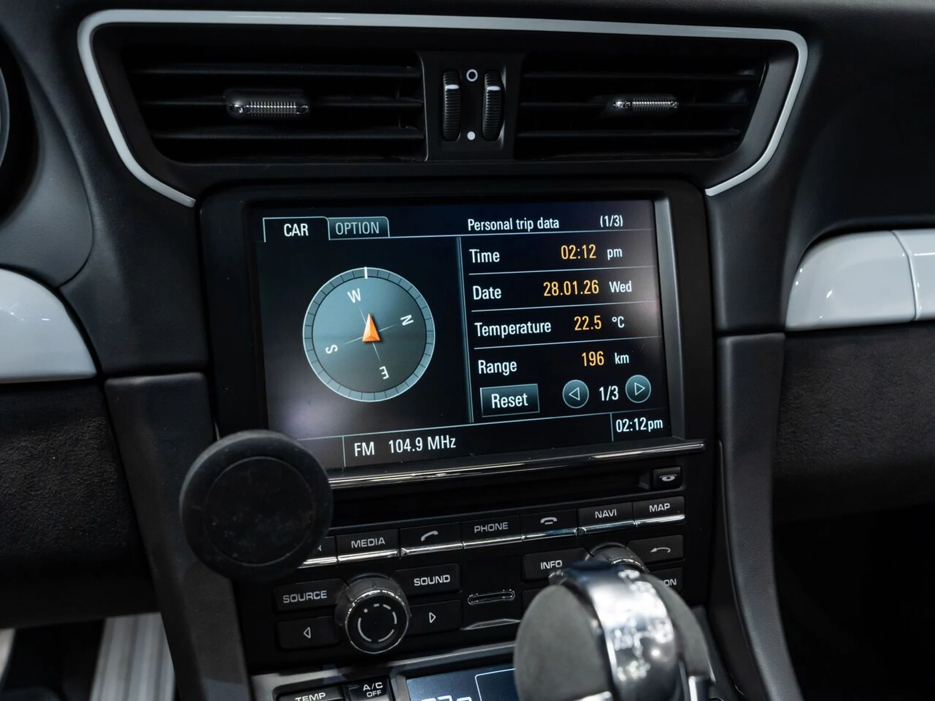 mph080_2787260926_porsche_911_2015_390e3821e8