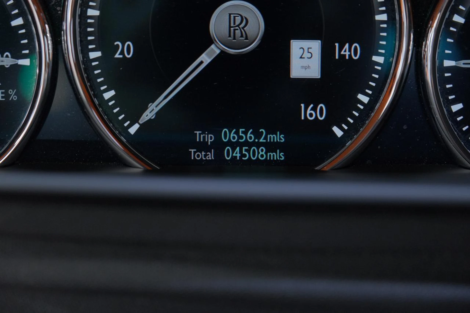 mph080_2843979072_19b6cfd9e2ca6d42c0aeccbd0f86a637_1f711e594a