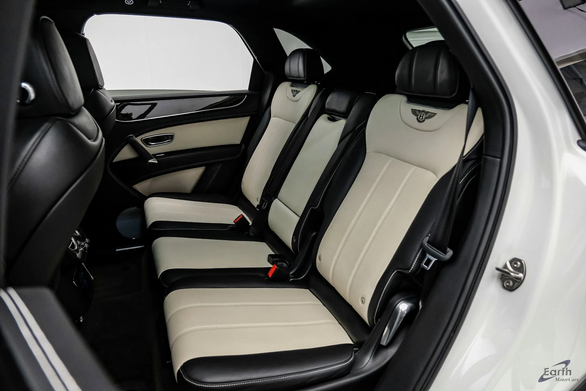 mph080_3005128234_001b0a34e3c36b0536c612b5a1bd9d0dx_5d91001751