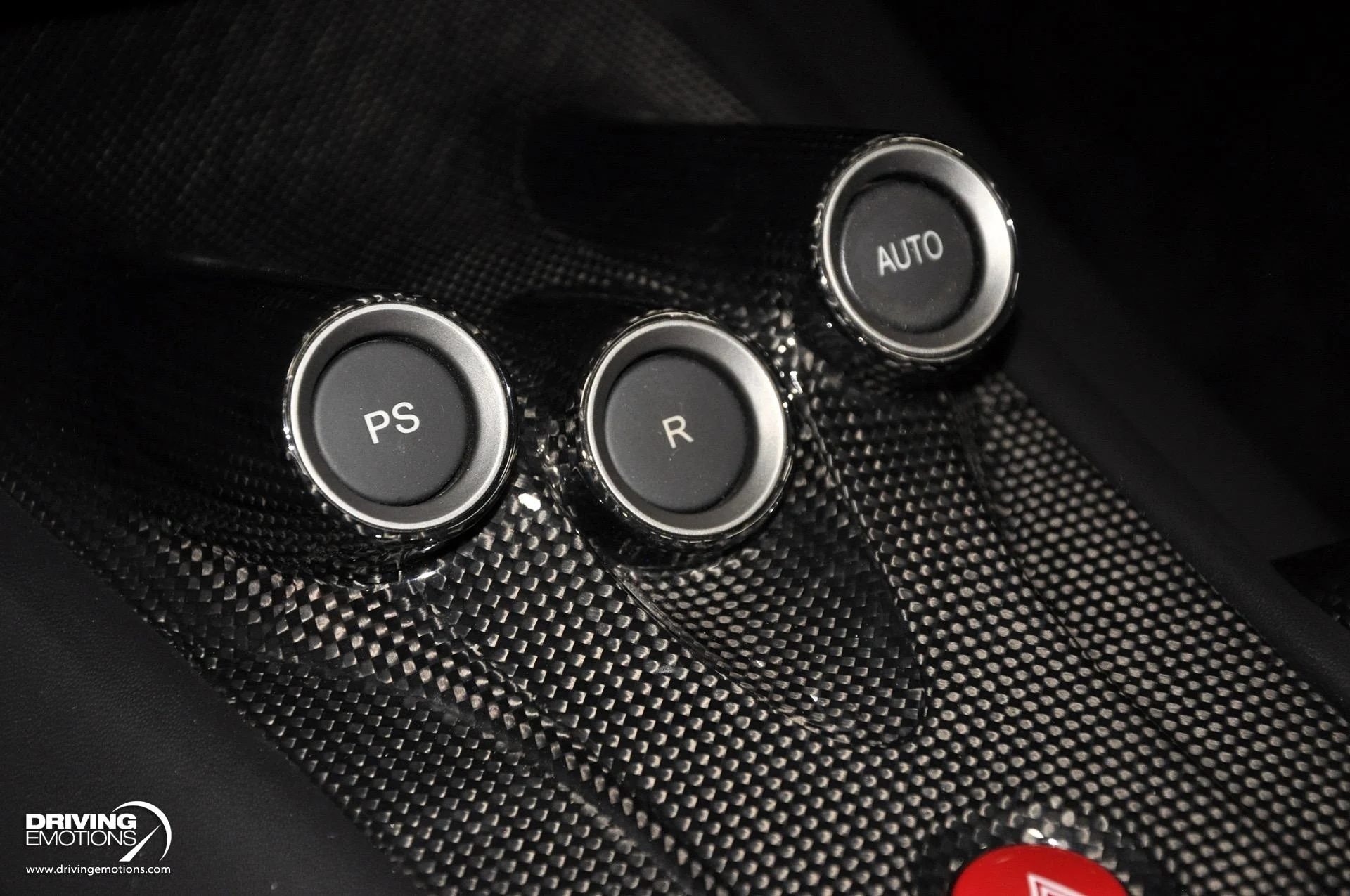 mph080_3076810700_438_p81_l_17268f4d4f