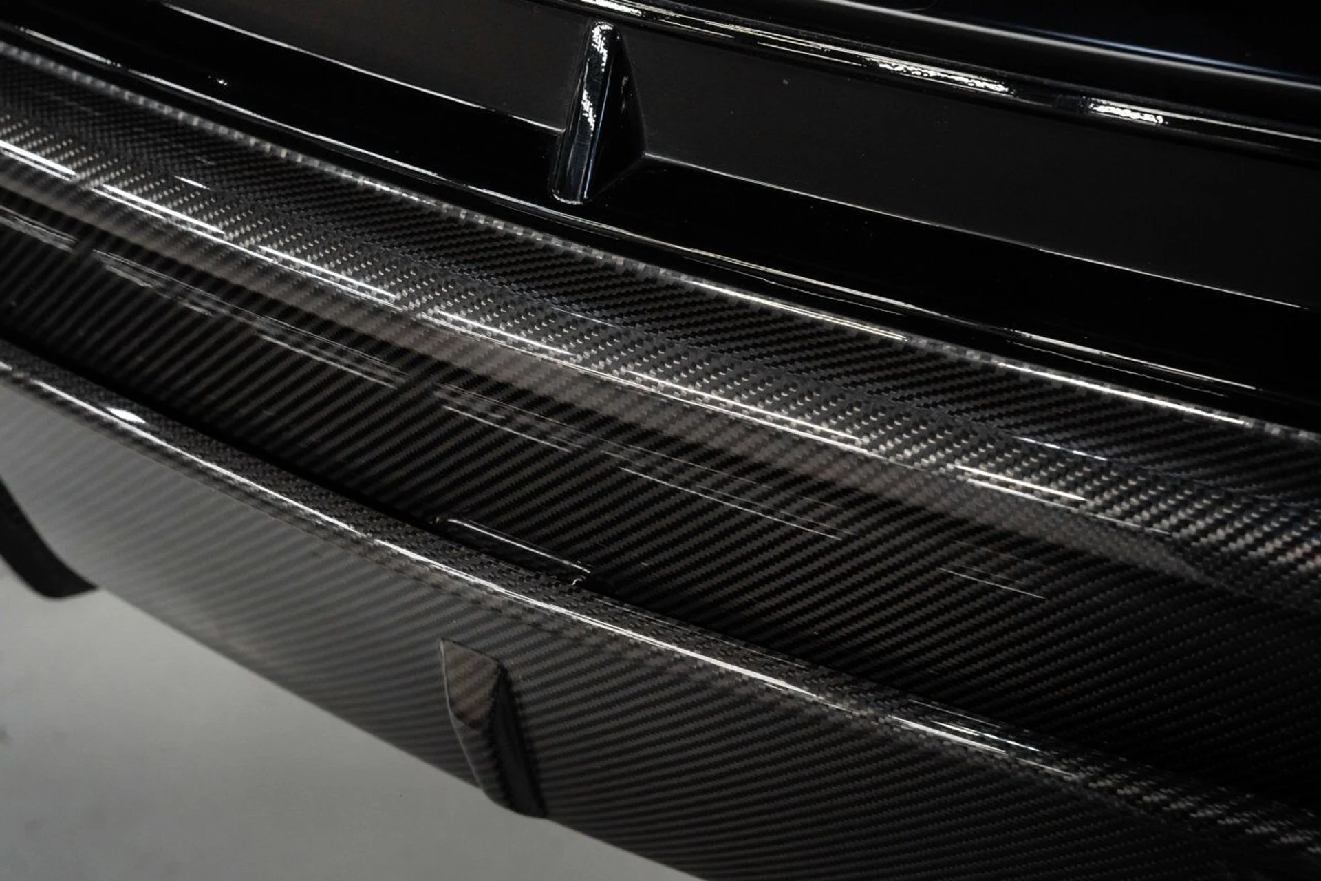 mph080_3189736465_lamborghini_urus_2023_b3adfcdf7a