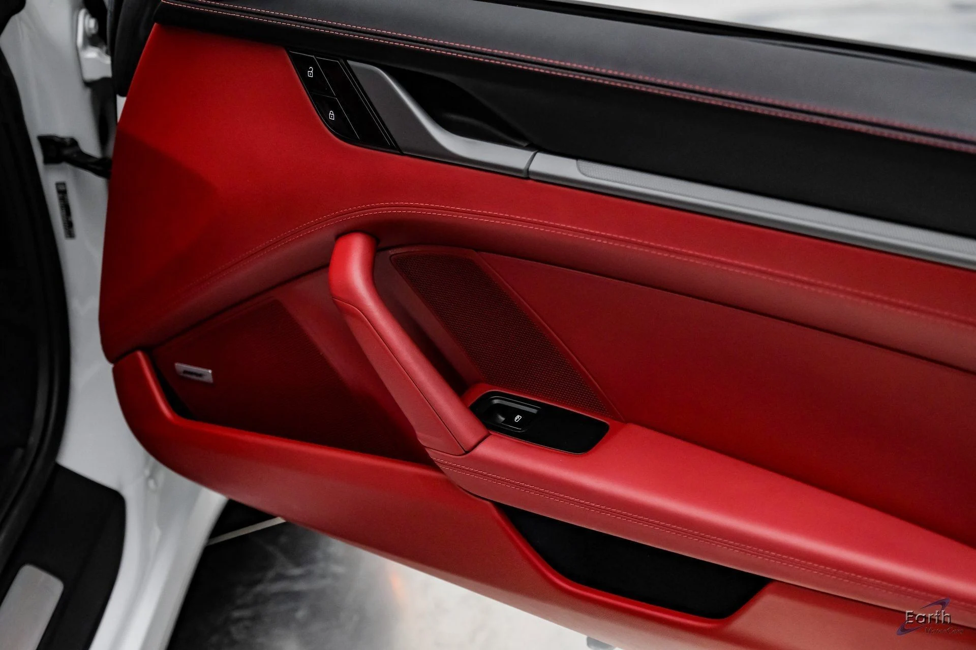 mph080_3192046775_af0f5bb743c773fa60e9c55ddcfe2c0cx_70d24c8876