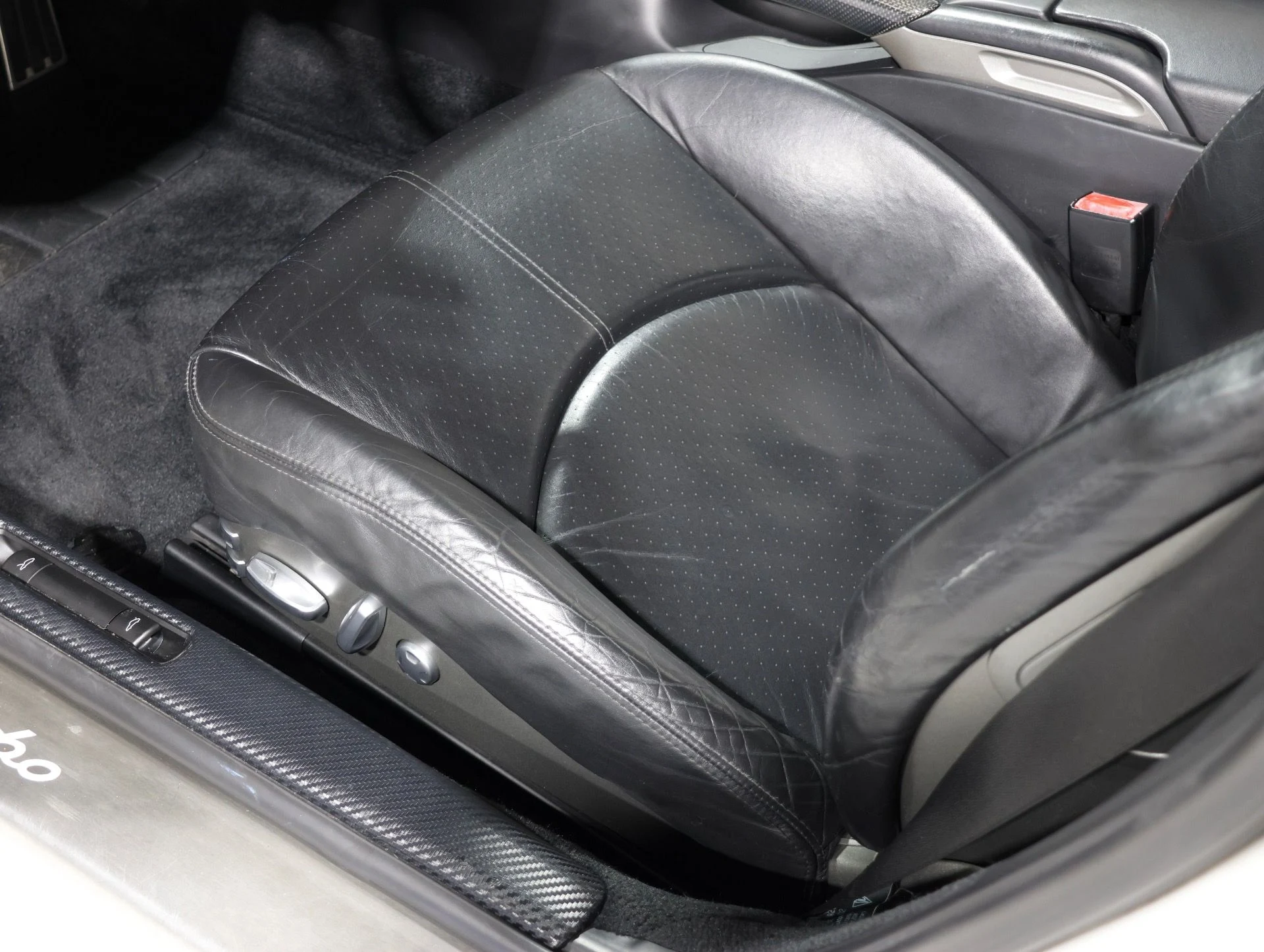 mph080_3326116123_Used_2007_Porsche_911_Turbo_134_K_MSRP_Only_50_K_Miles_Sport_Chrono_Just_Serviced_1767197110_e0342e4e07