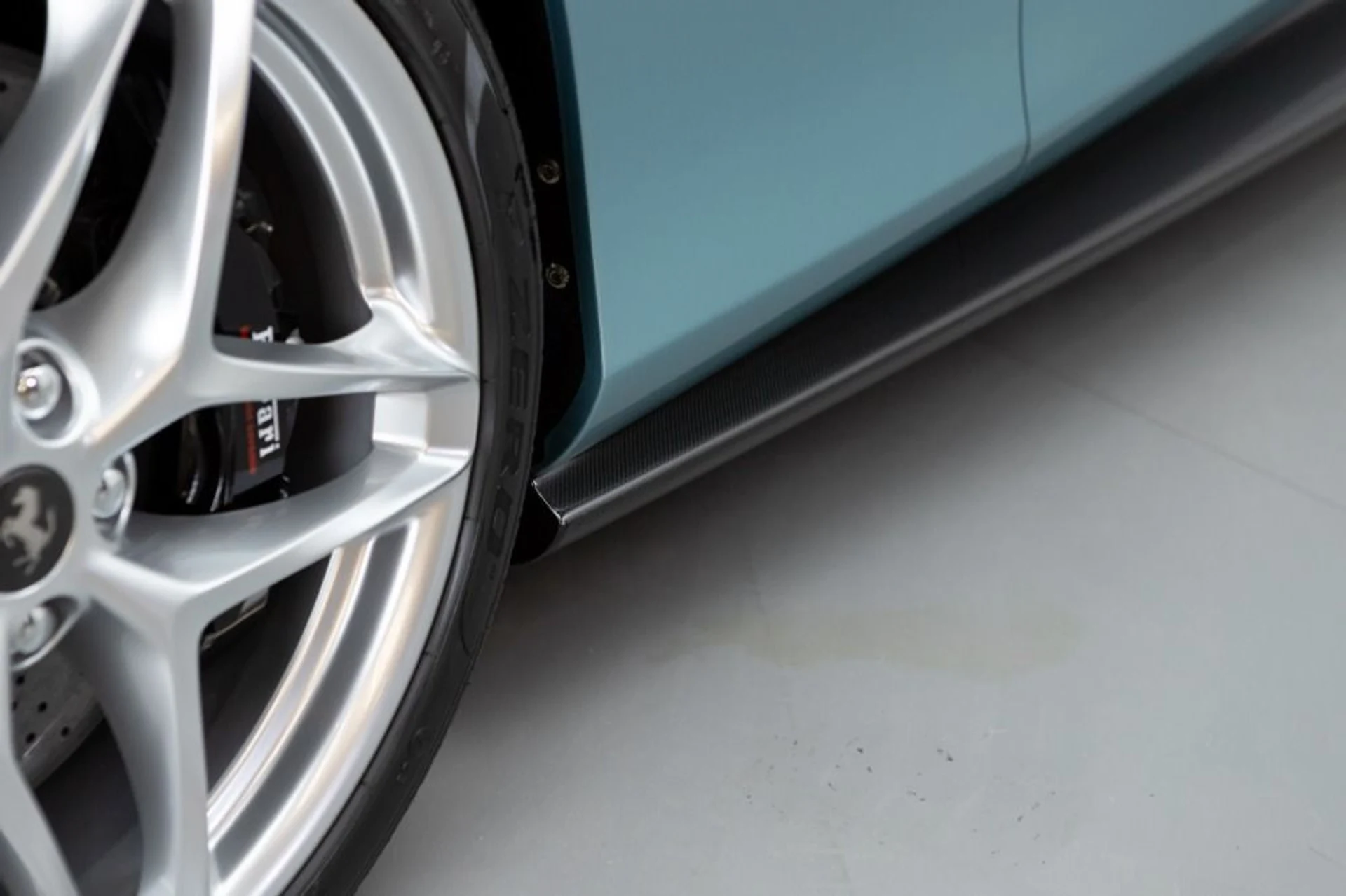 mph080_3337303469_Used_2024_Ferrari_Roma_Spider_e970375f98