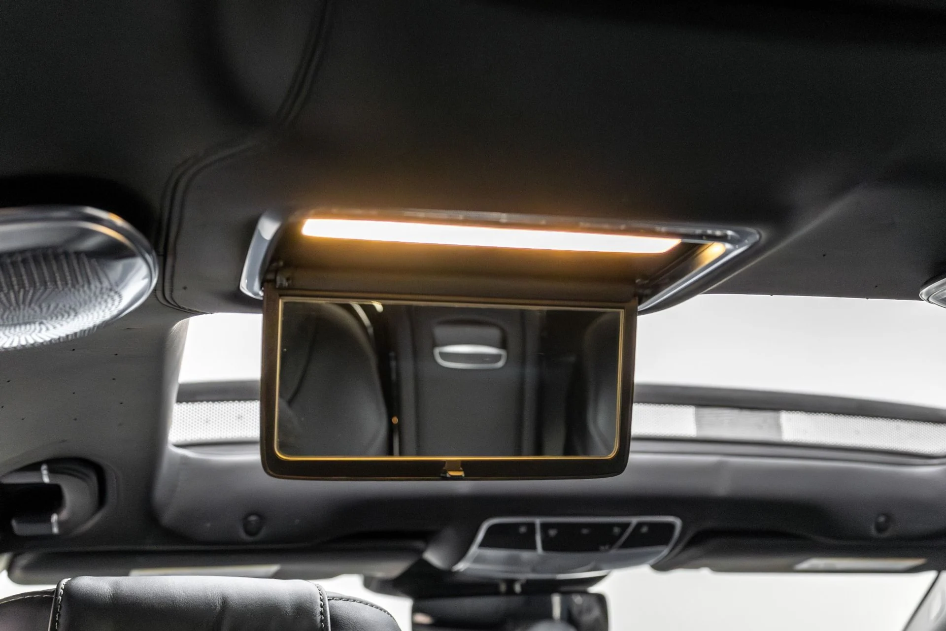 mph080_3348058247_Used_2019_Mercedes_Benz_S_Class_Maybach_S_650_1763220907_0fa48ba8b6