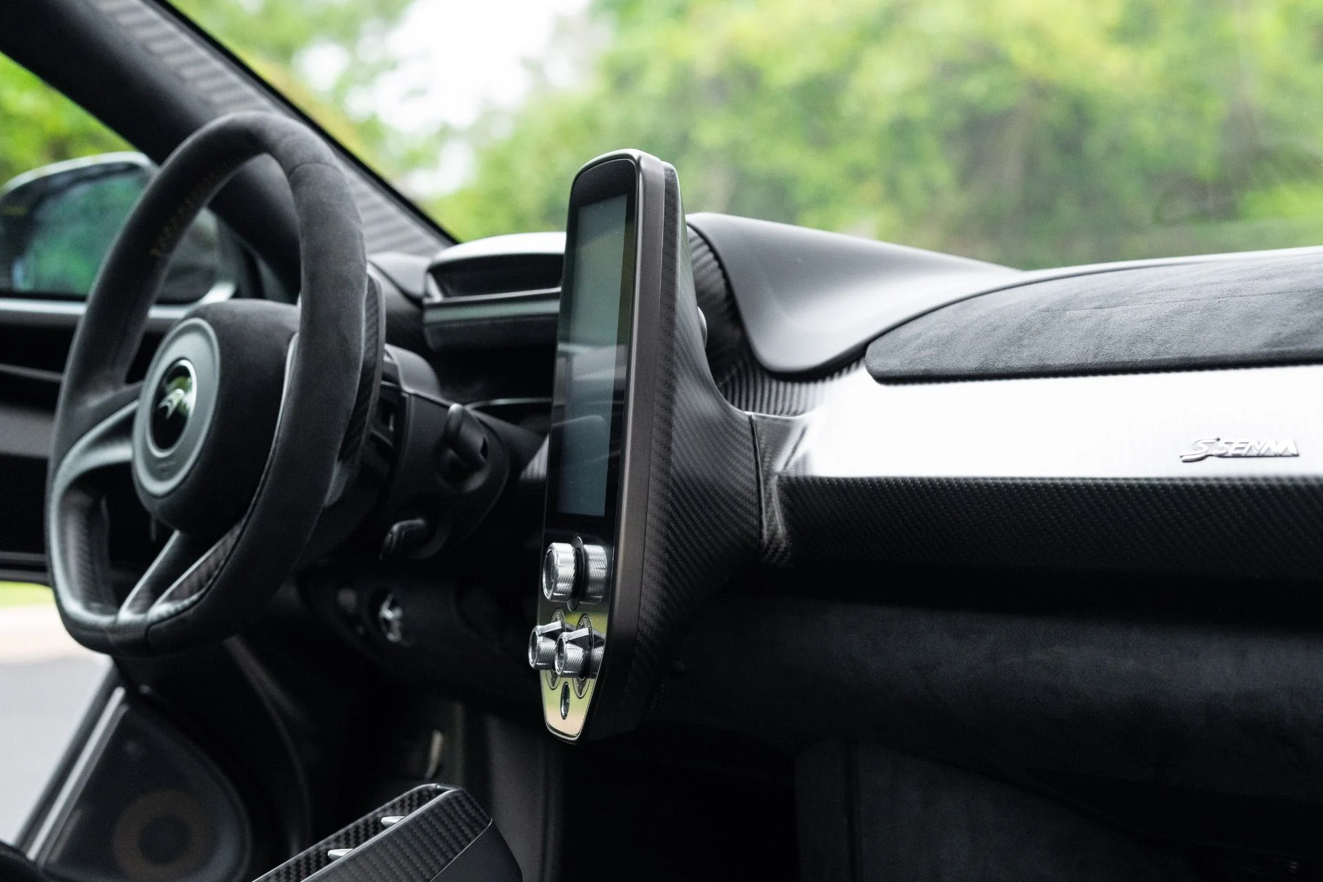 mph080_3355342299_Used_2019_Mc_Laren_Senna_1775186462_1c75272e43