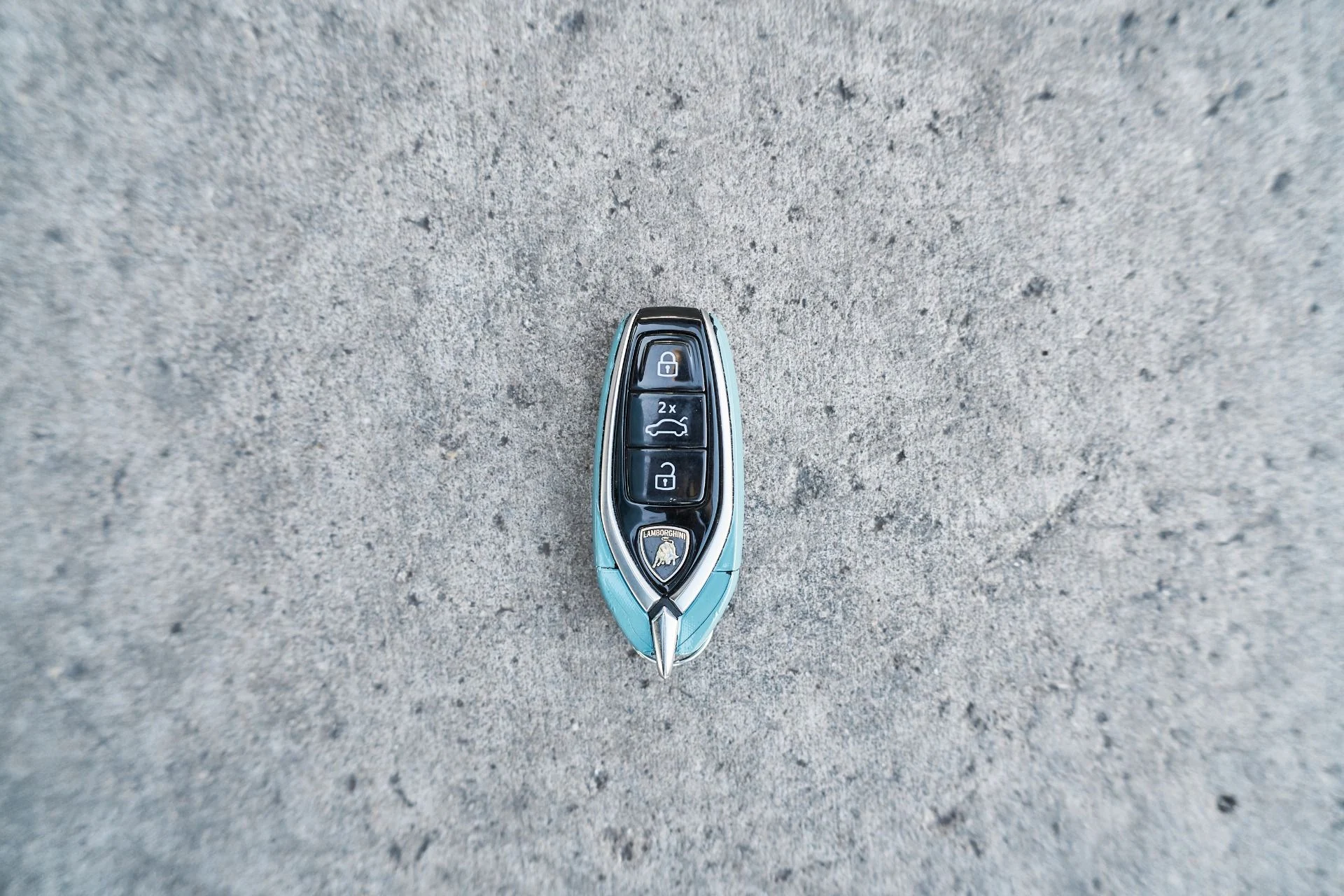 mph080_3407968412_Used_2021_Lamborghini_Urus_1765854618_8ee4527731