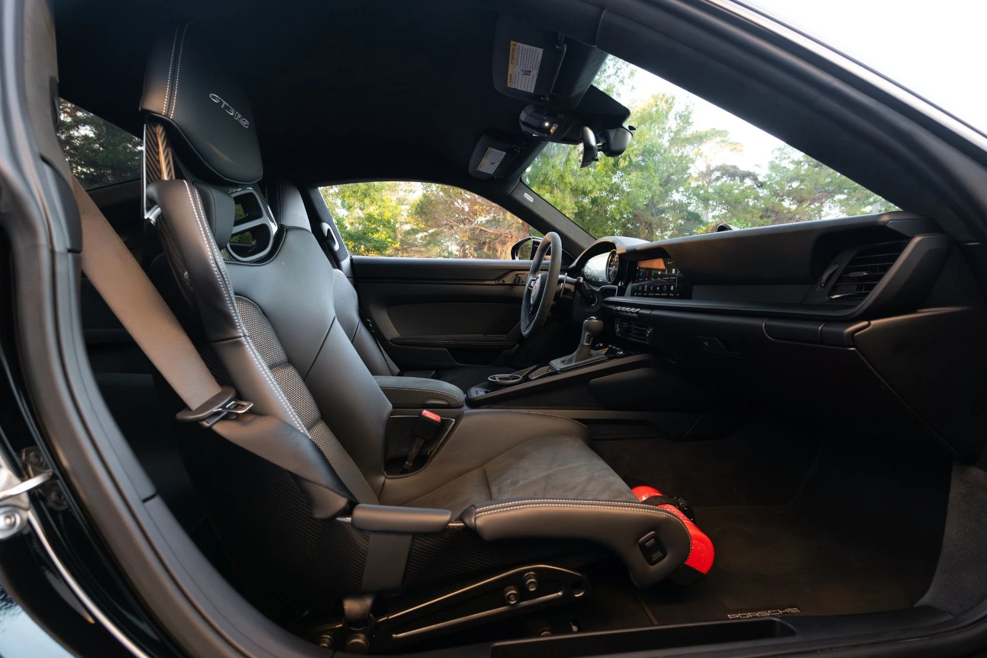 mph080_3591071769_Used_2025_Porsche_911_GT_3_RS_1770101342_c07f8254f3