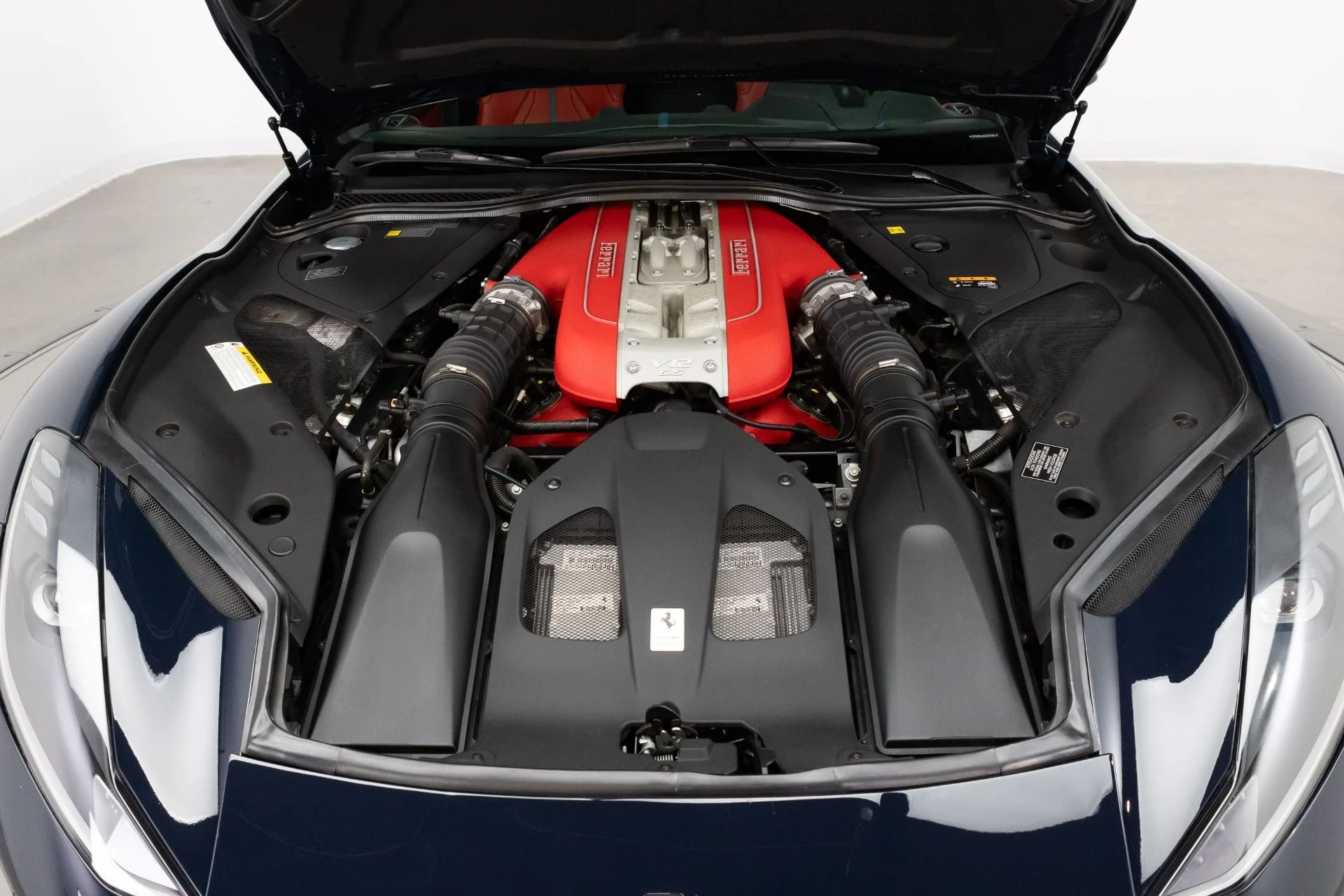mph080_3660643862_Used_2020_Ferrari_812_Superfast_1779459079_c8bbbcf7cf