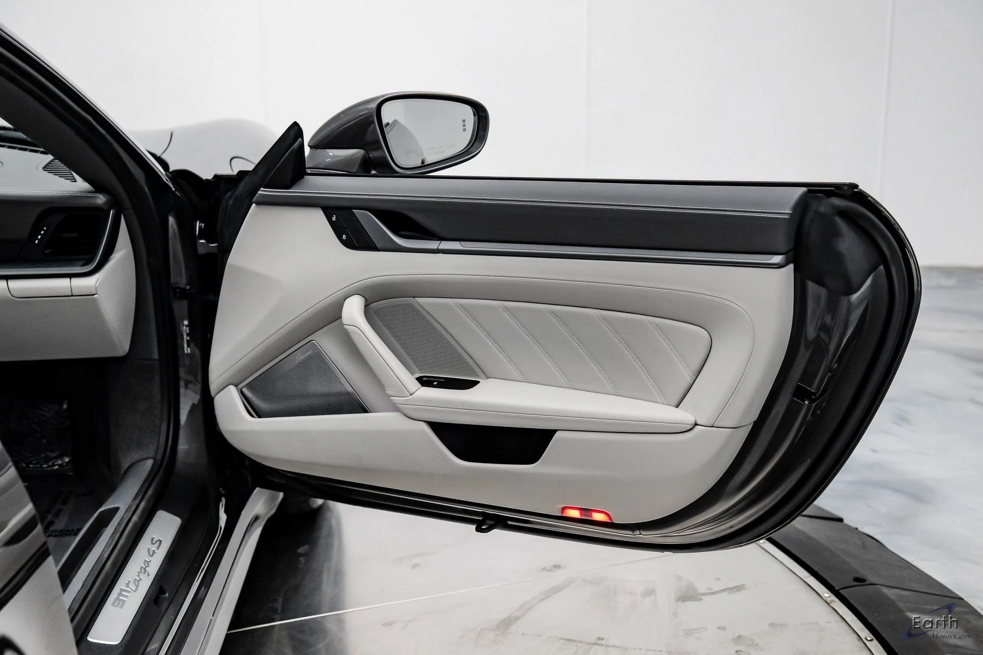 mph080_36634333_1b57100fca4297b9aba28dbb642b6facx_dabe097683