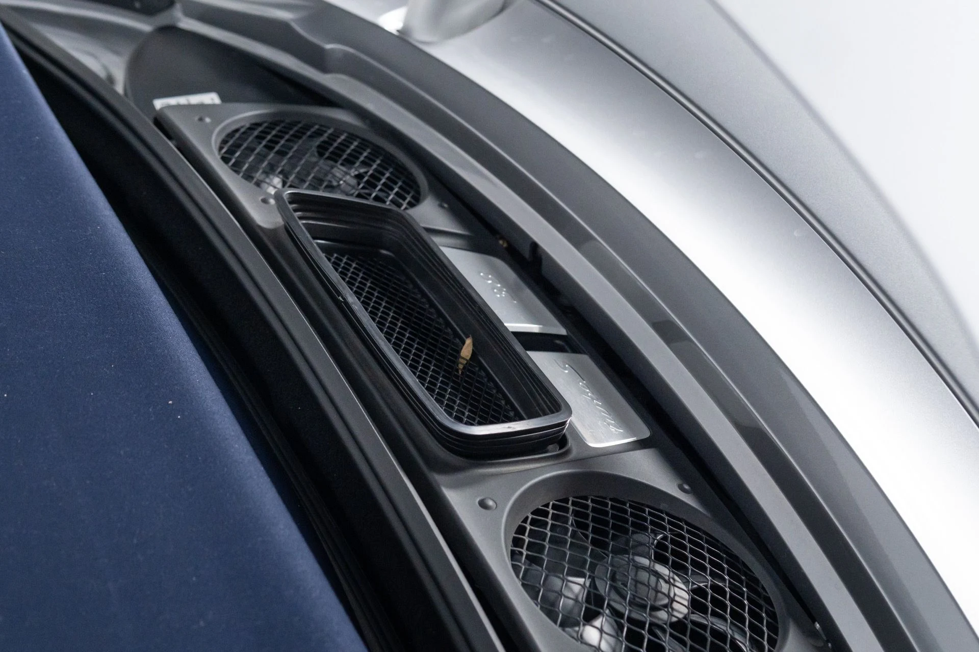 mph080_3672200364_Used_2019_Porsche_911_Turbo_S_1782003484_db8a1b0e7c