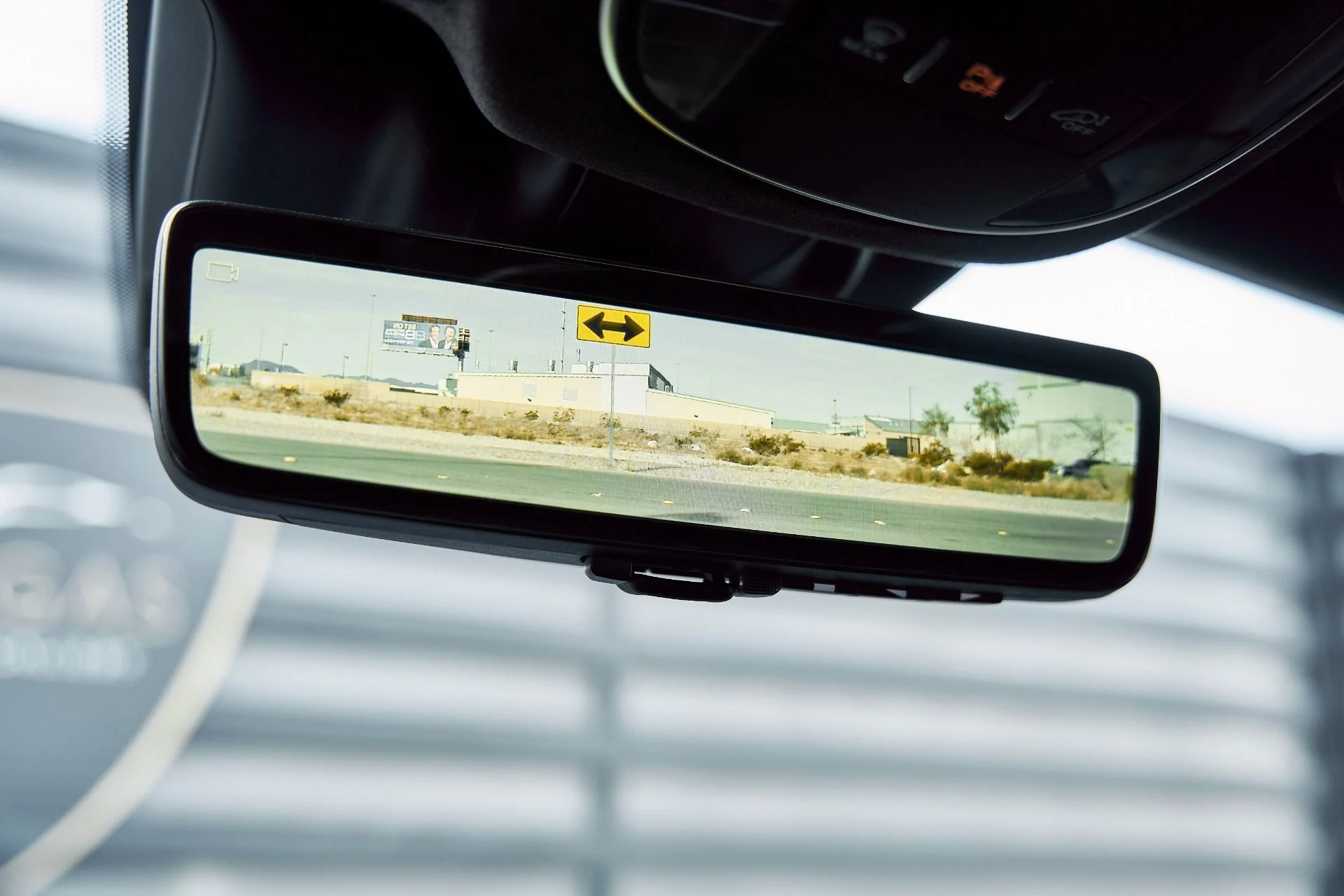 mph080_3733520859_Used_2024_Maserati_MC_20_Base_1772679301_af03965411