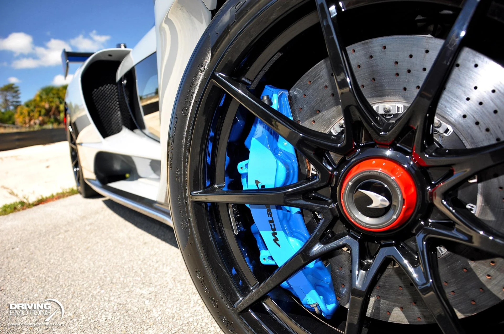 mph080_4013097921_683_p81_l_9122737bb8