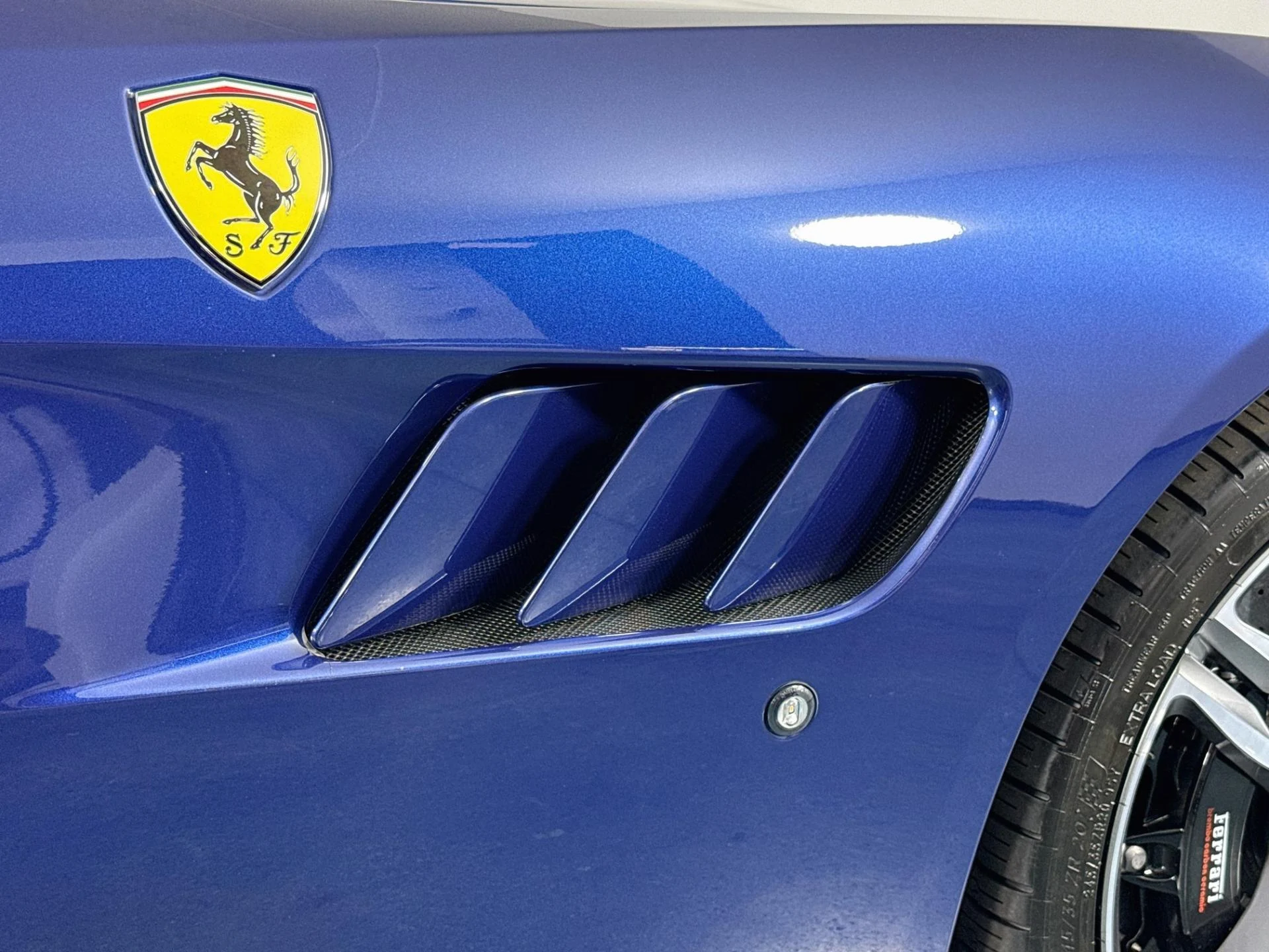 mph080_4040712569_Used_2019_Ferrari_GTC_4_Lusso_1792629213_d14a20a0a3