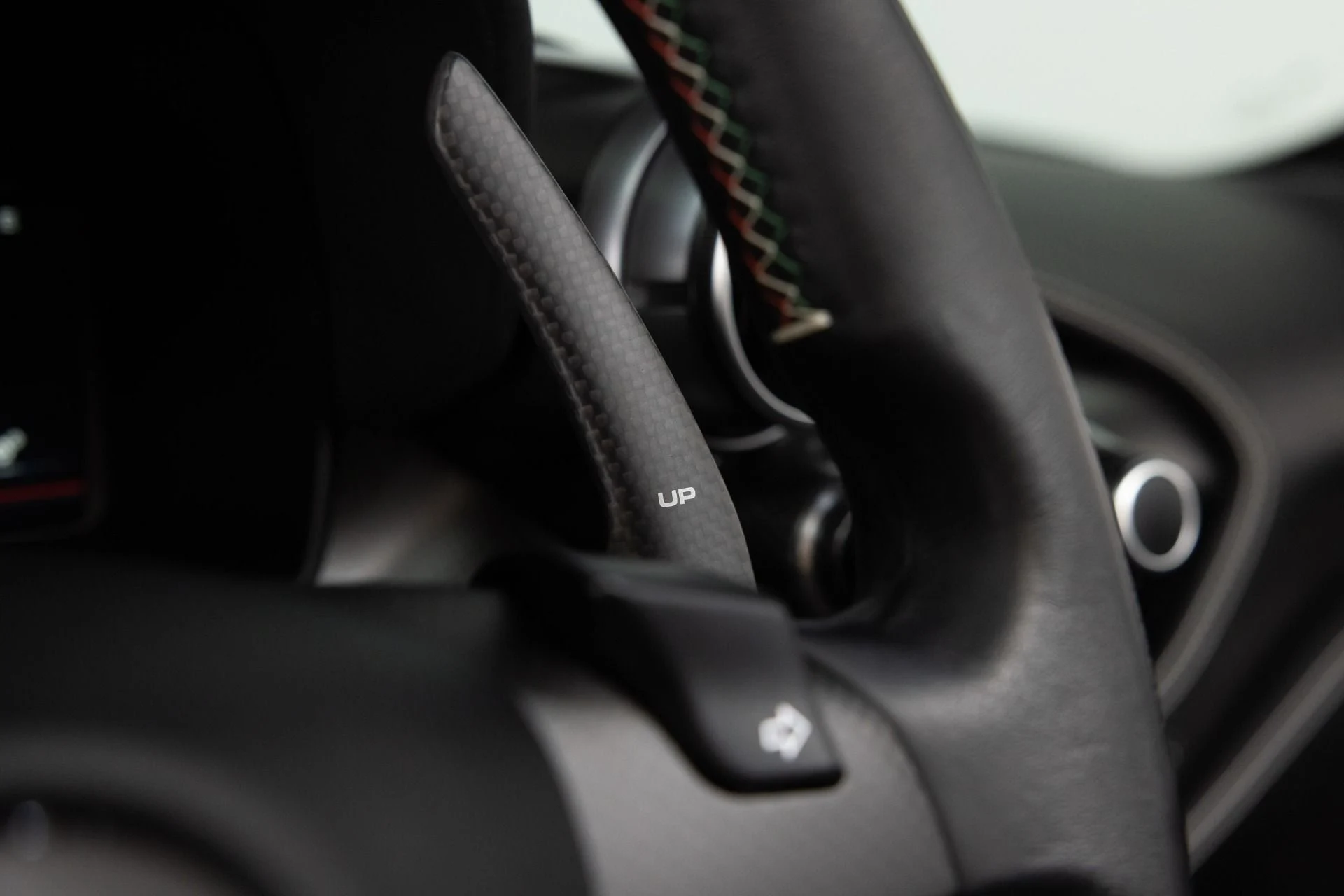 mph080_4067417097_Used_2022_Ferrari_F8_Spider_1789581635_577c66a989