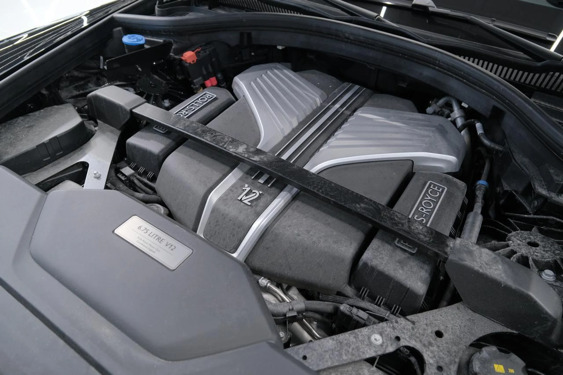 mph080_4072903136_2cd43ef81d58f50c7f93f0498553f9f8_1cae1ff299