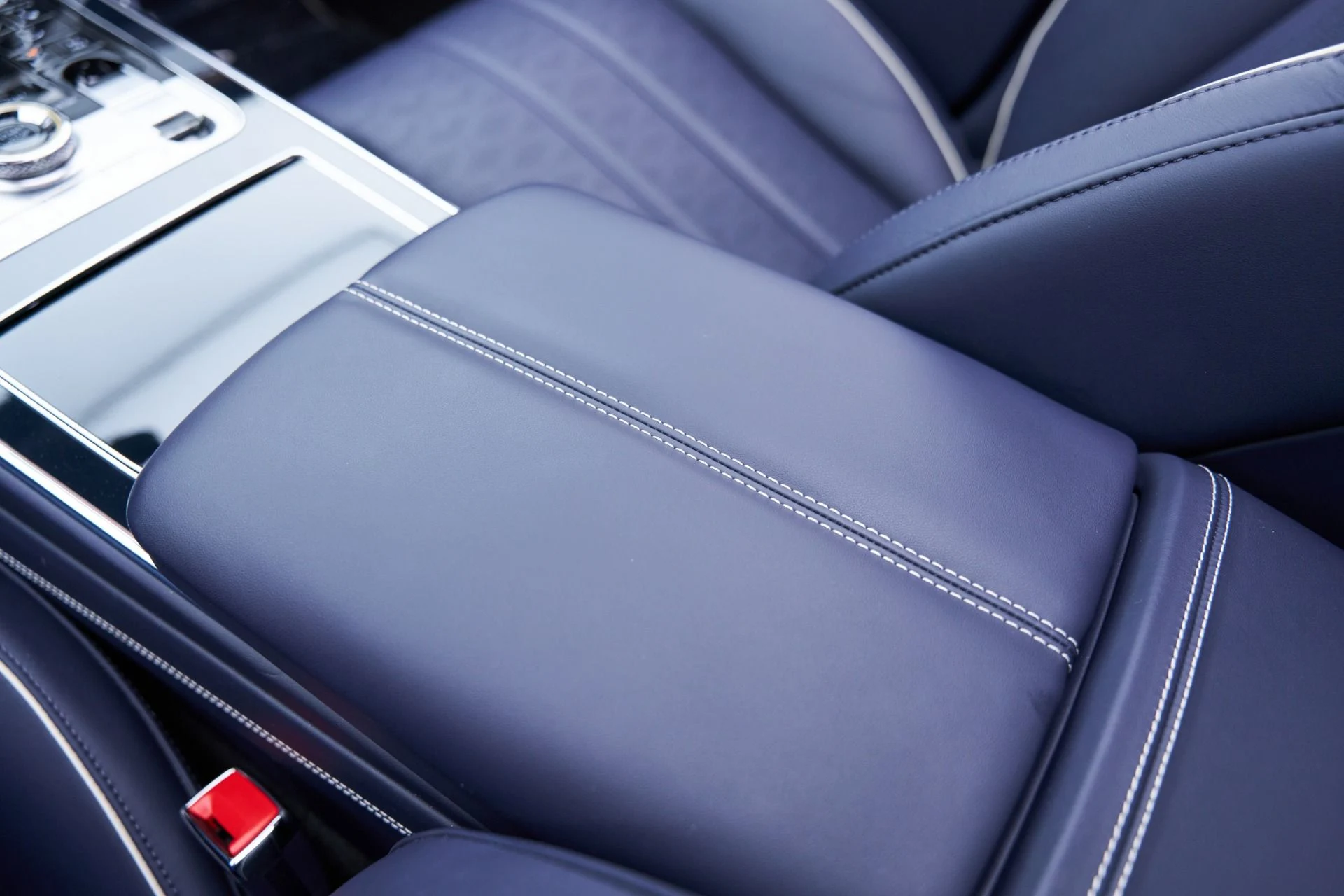 mph080_4084398679_Used_2025_Bentley_Flying_Spur_Speed_1792601349_0e4d205a41