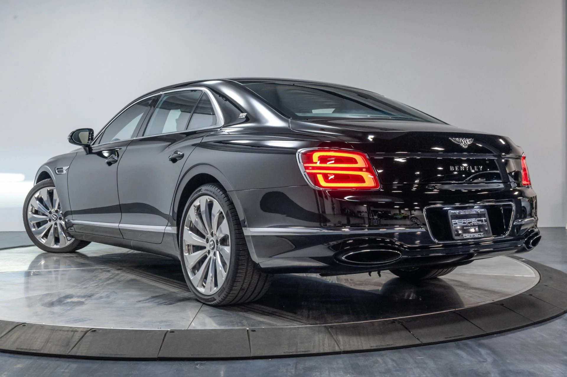 mph080_4272540133_Used_2020_Bentley_Flying_Spur_W12_1785337642_c78ba949cc