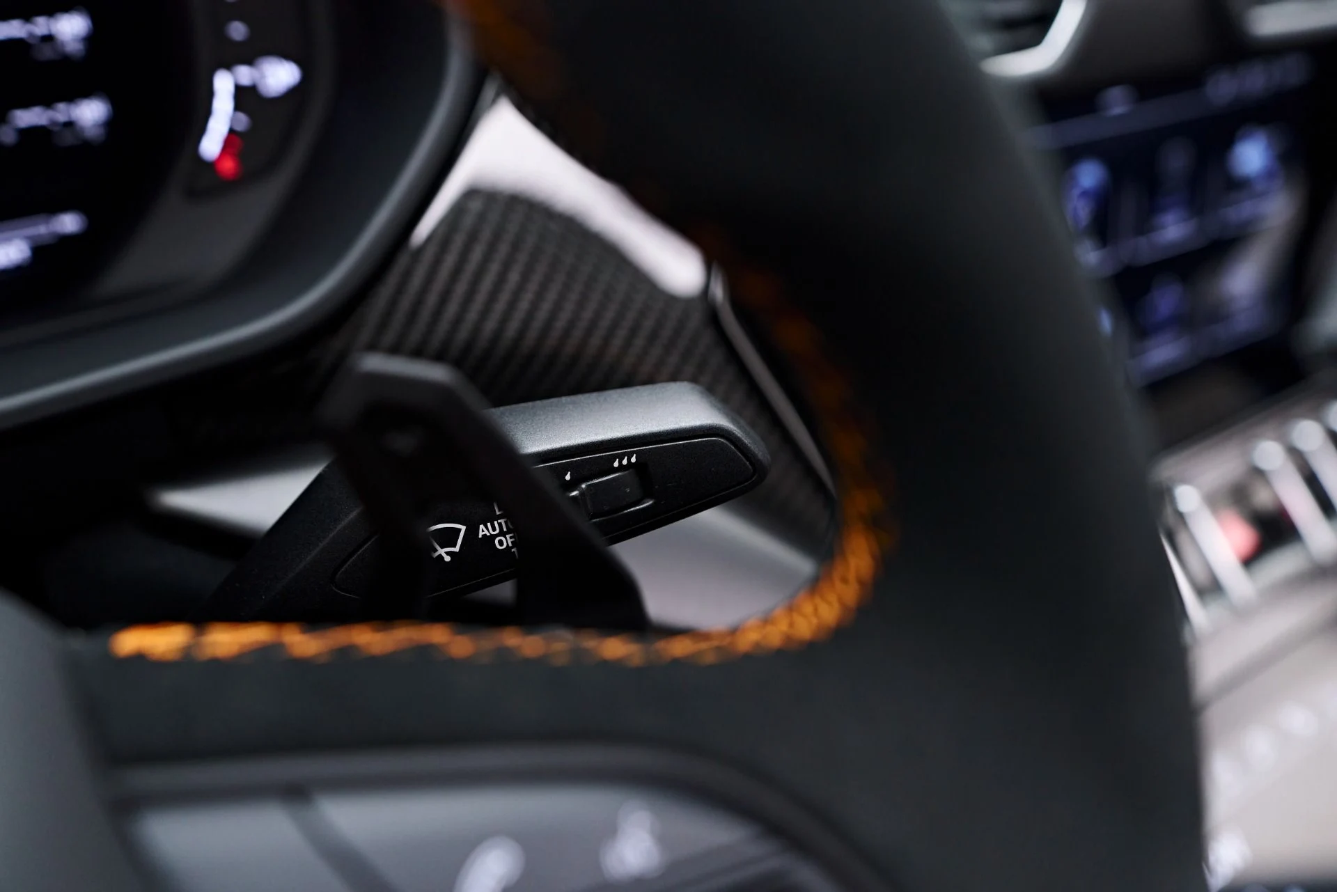 mph080_48045343_Used_2023_Lamborghini_Urus_Performante_1758074145_edb043b520